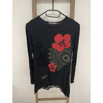 MBLA162 TUNIQUE NOIRE AVEC FLEURS ROUGES DESIGUAL