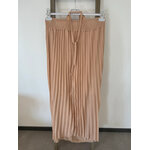 FBER11 ROBE BEIGE PLISSEE DOS NU MOUSSELINE M DOS