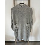 TGRA58 robe pull gris avec lacage sur le devant, pretty little thing,