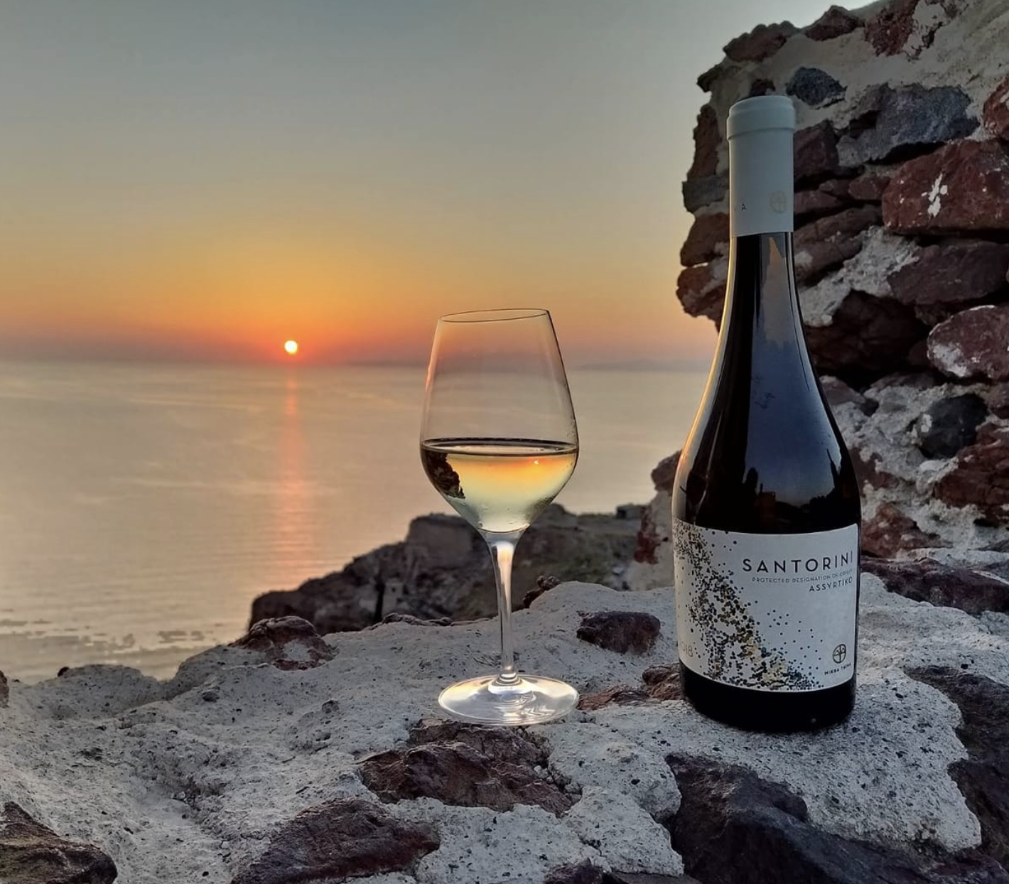 MIKRA THIRA SANTORINI Cépage Assyrtiko Vin Blanc Sec BIO AOP Santorin Grèce 2021 6