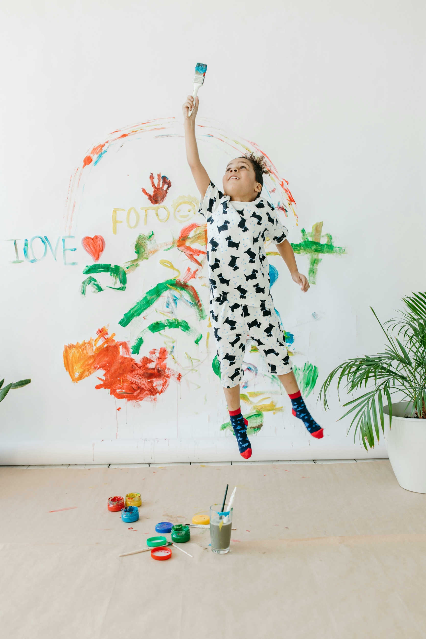 peinture enfant saut