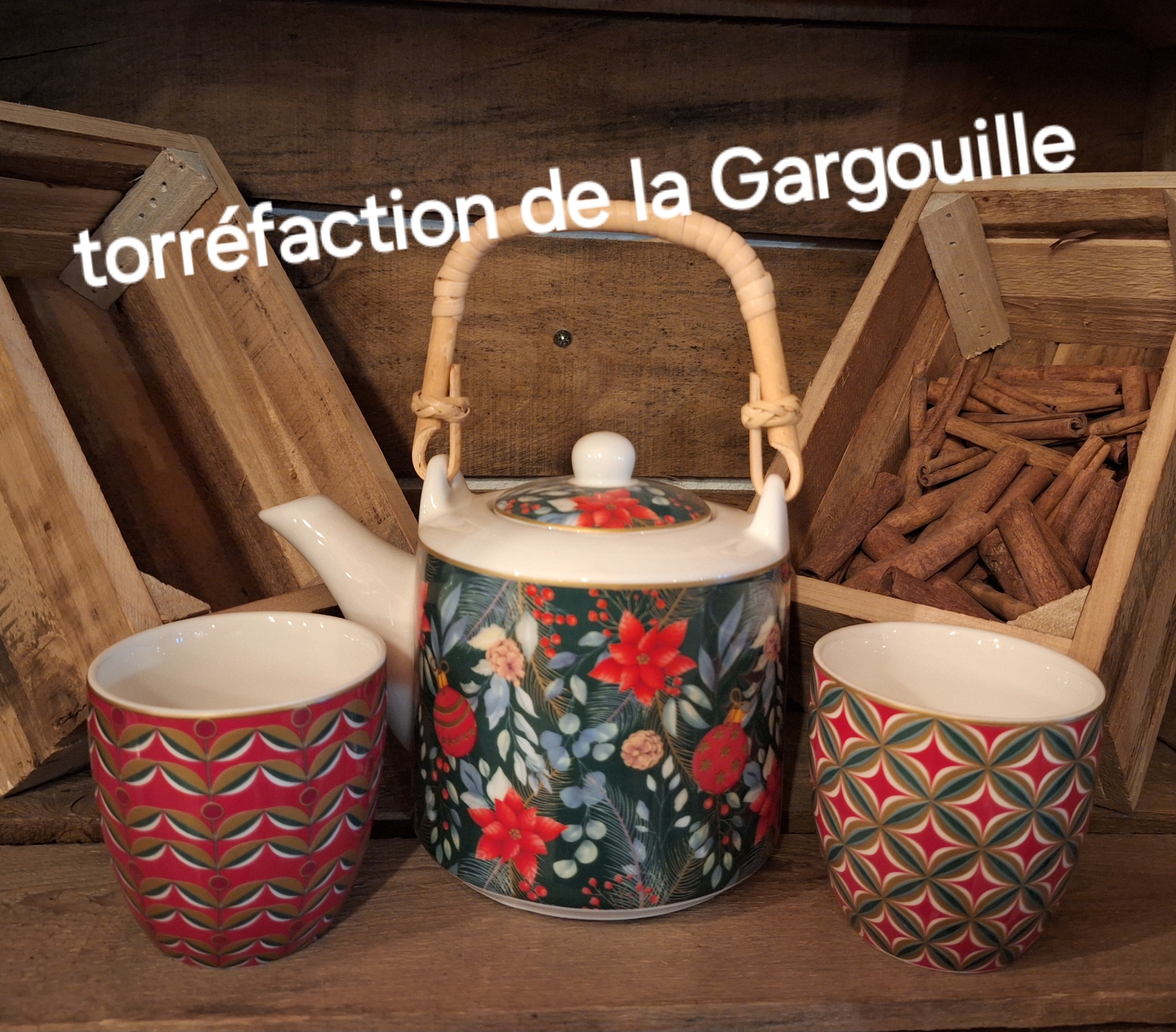 Coffret Théière et deux Tasses