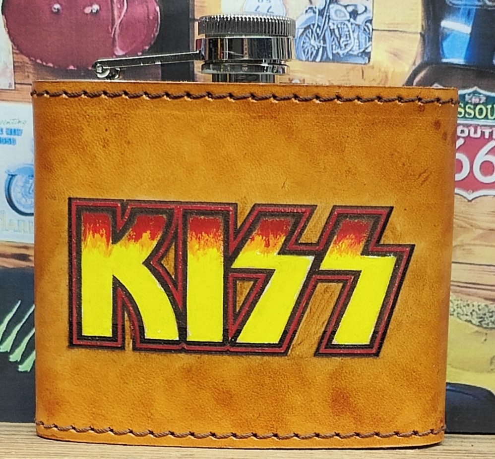 Flasque rock Kiss