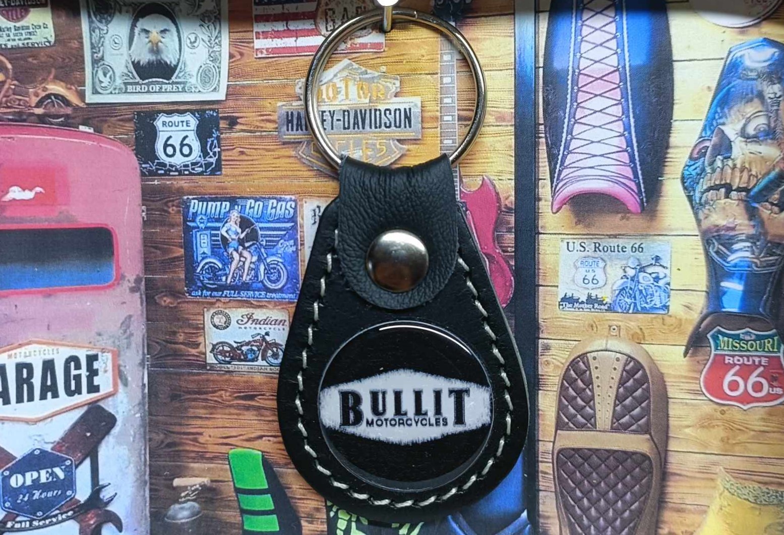 Porte-clés moto Bullit original