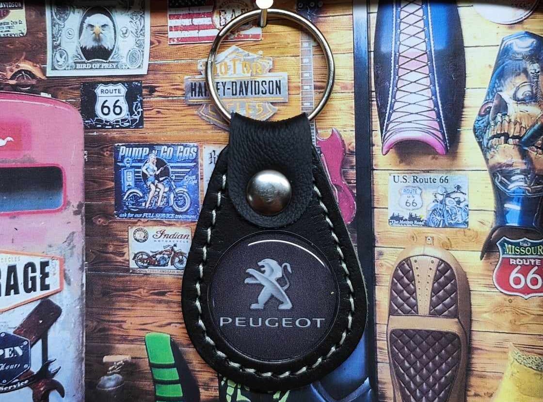 porte clés Peugeot