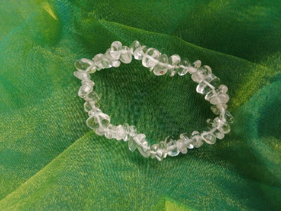 bracelet breloque cristal de roche lithothérapie