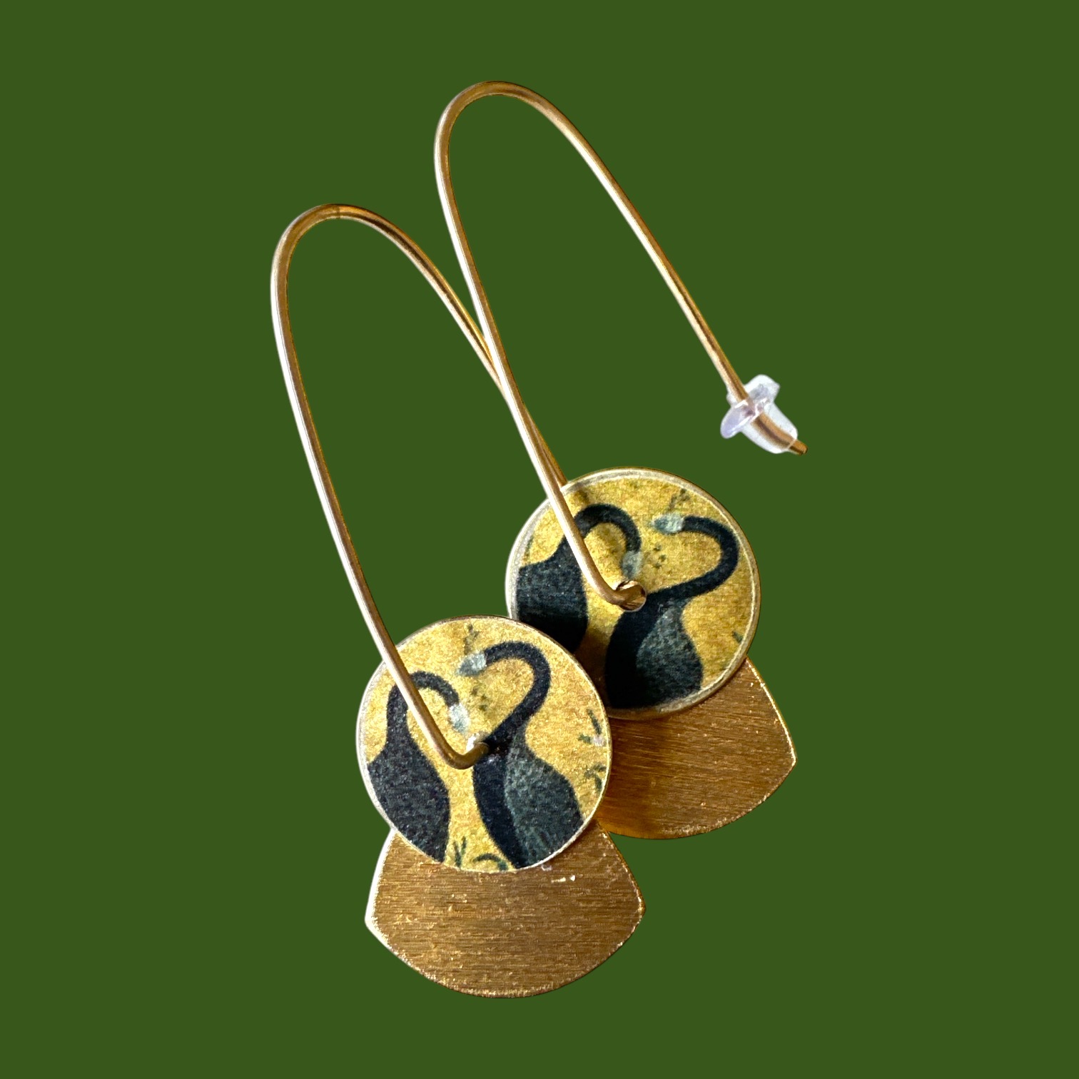 Boucles d\'oreilles Djohar Carmin et Antique Gold (5,5x2xcm)