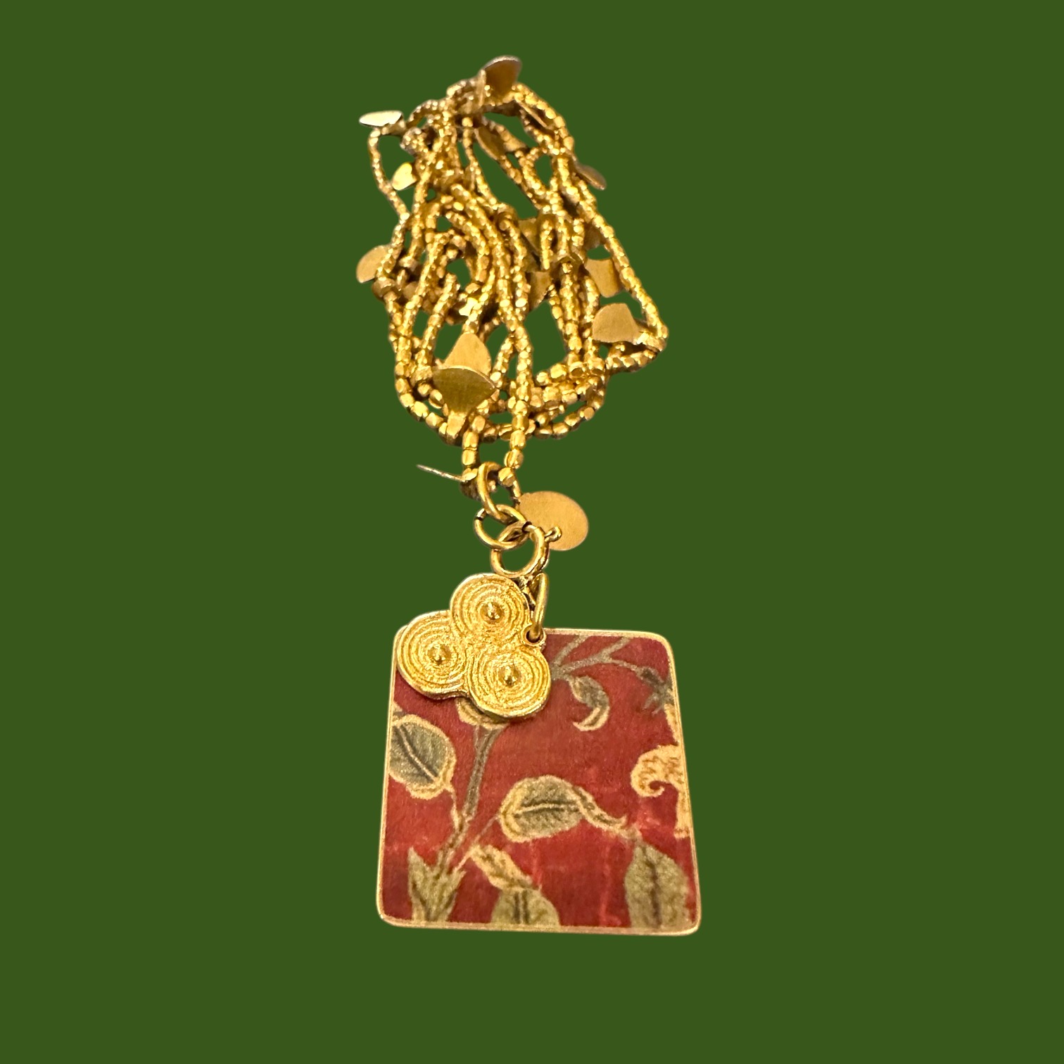Collier Zaoura Carmin et Antique Gold (71x2cm)