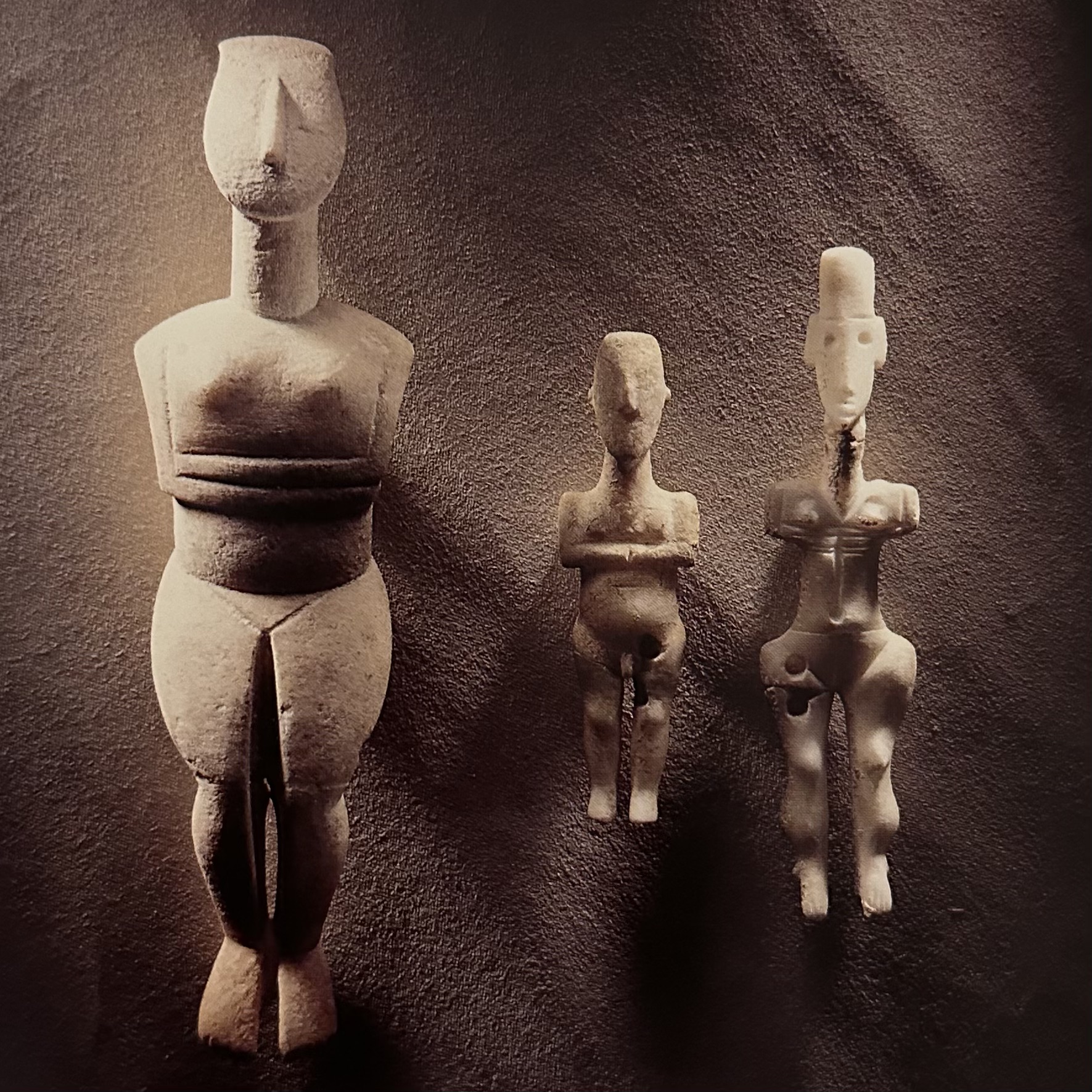 ZIMMERMANN J.L. : Poèmes de Marbre. Sculptures Cycladiques du Musée Barbier-Mueller. La Route des Rois. Librairie. Art. Artisanat