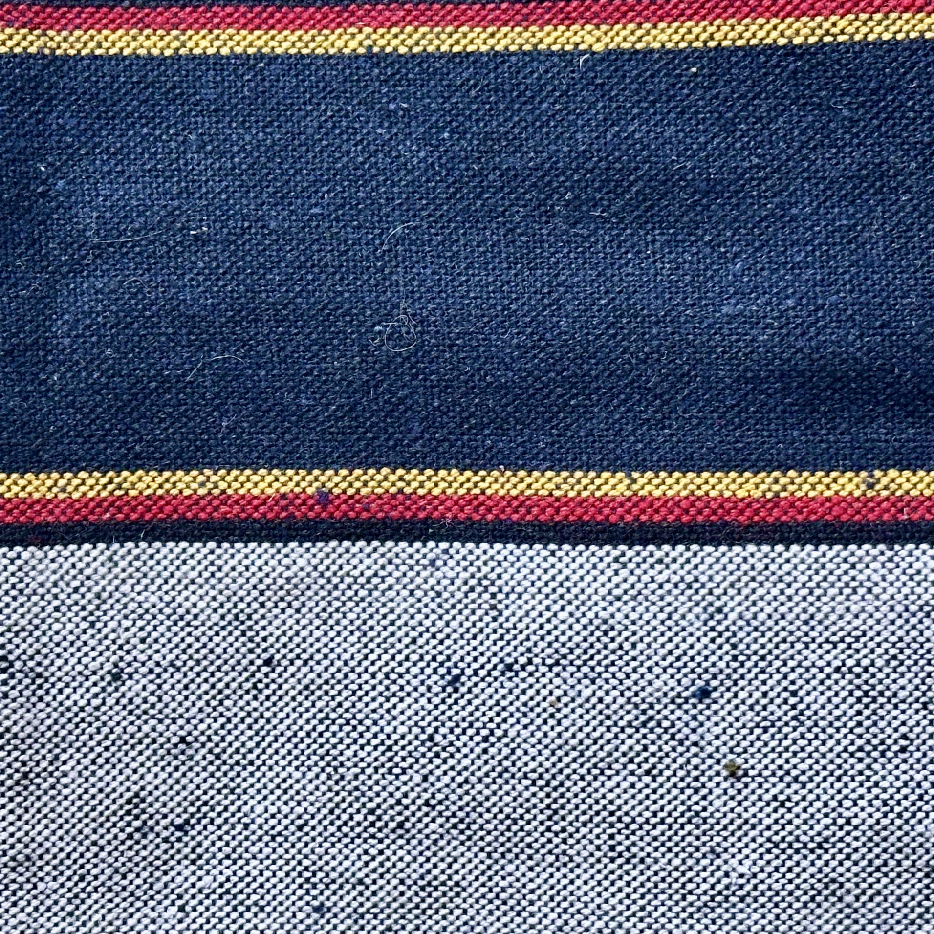Coussin Sharit. TexCSh2. La Route des Rois. Lifestyle. Textile