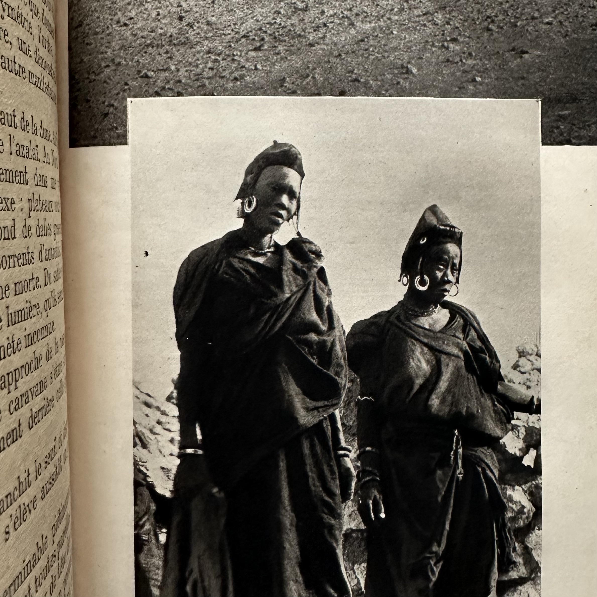 Du PUIGAUDEAU O. : Le sel du désert. La Route des Rois. Librairie. Marseille
