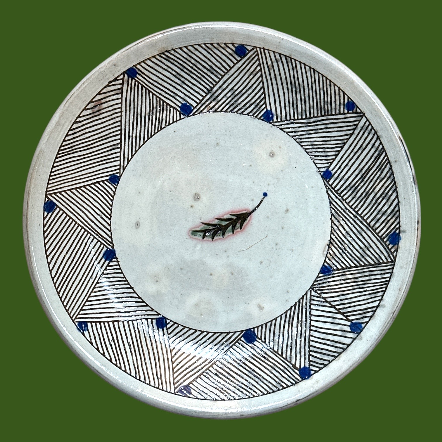 Assiette Céramique Ecole du Fayoum (24x3cm)