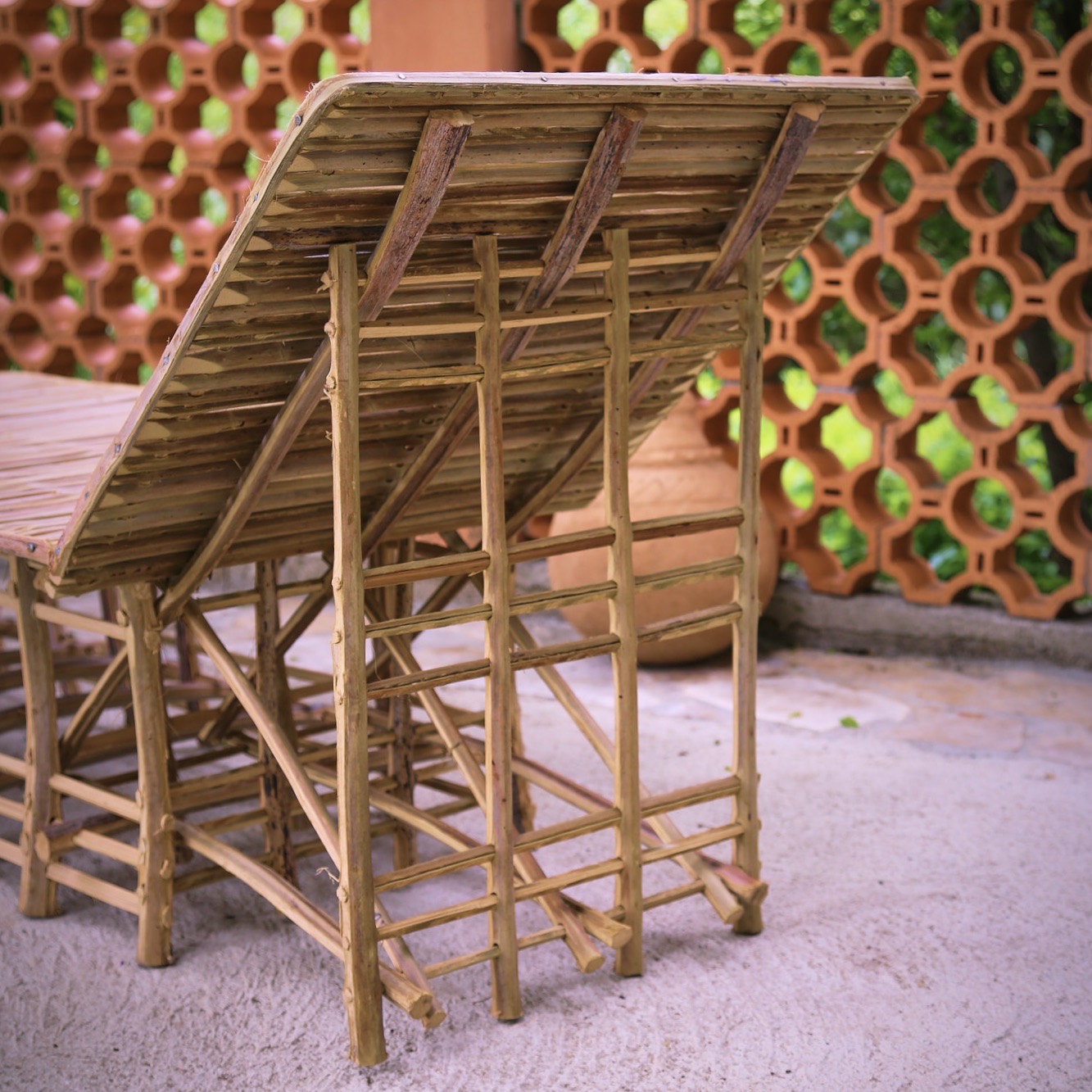 Meuble Artisanal en Bois de Palmier Dattier-Chaise Longue New Paloma-Egypte. MobNPCl. La Route des Rois. Lifestyle. Mobilier artisanal