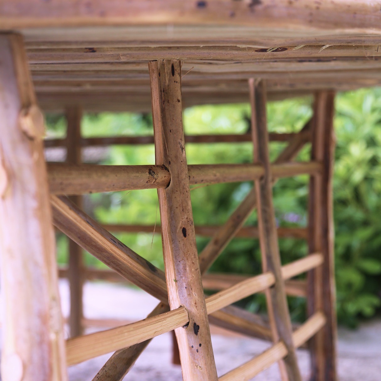 Meuble Artisanal en Bois de Palmier Dattier-Table basse Nadim-Egypte. MobPTN. La Route des Rois. Lifestyle. Mobilier artisanal
