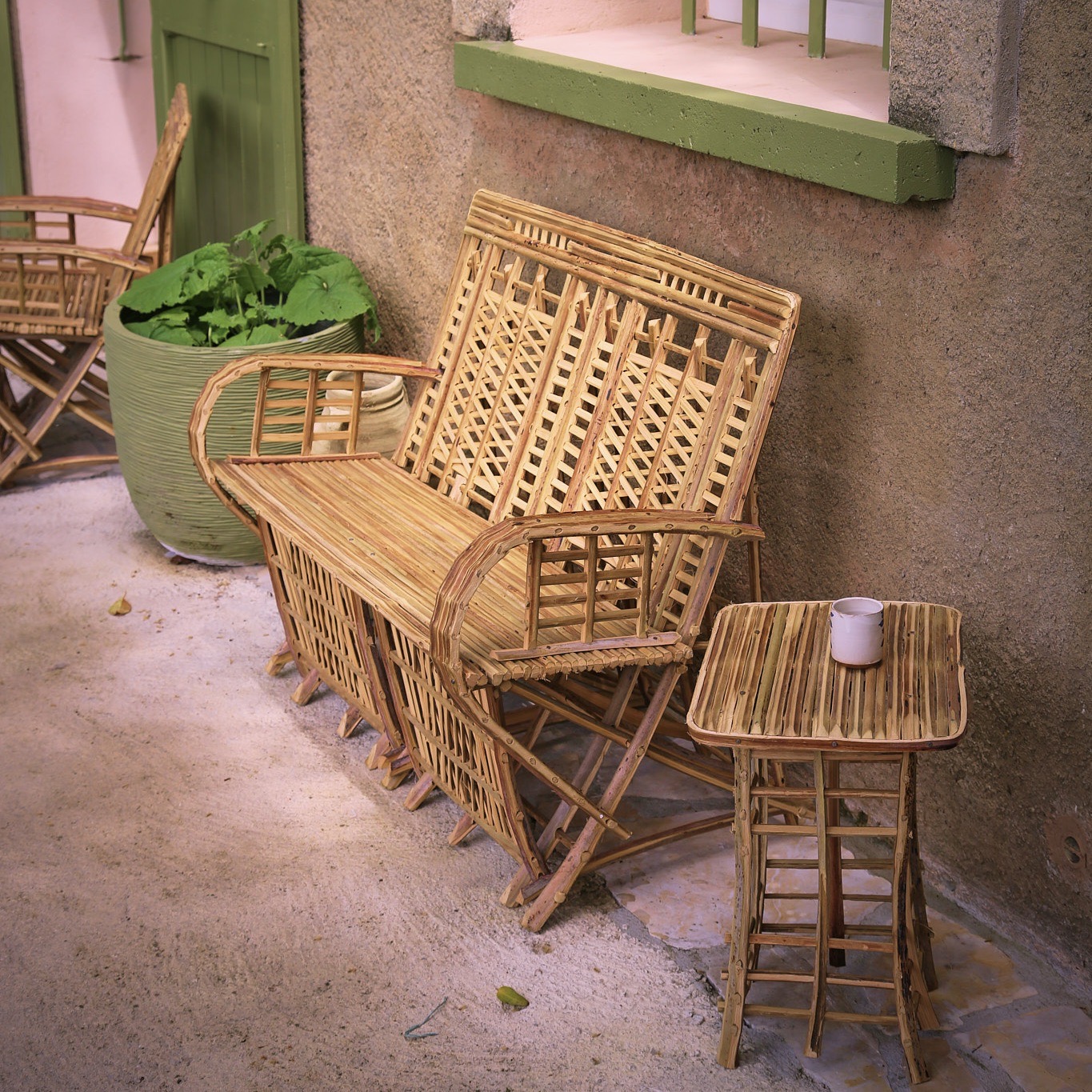 Meuble Artisanal en Bois de Palmier Dattier-banquette Thiqa-Egypte. MobPBT. La Route des Rois. Lifestyle. Mobilier artisanal