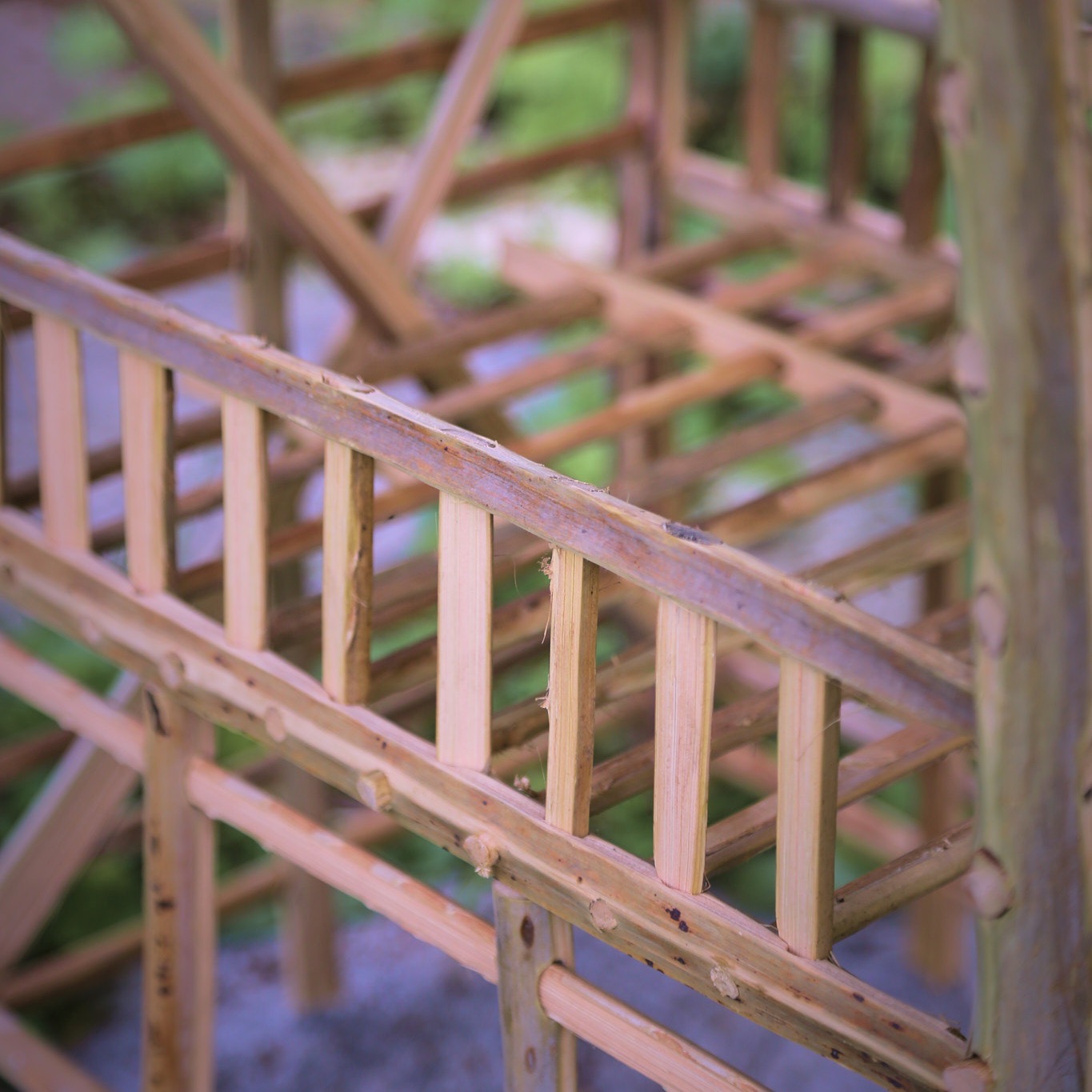 Meuble Artisanal en Bois de Palmier Dattier-Table Aria-Egypte. MobArT. La Route des Rois. Lifestyle. Mobilier artisanal