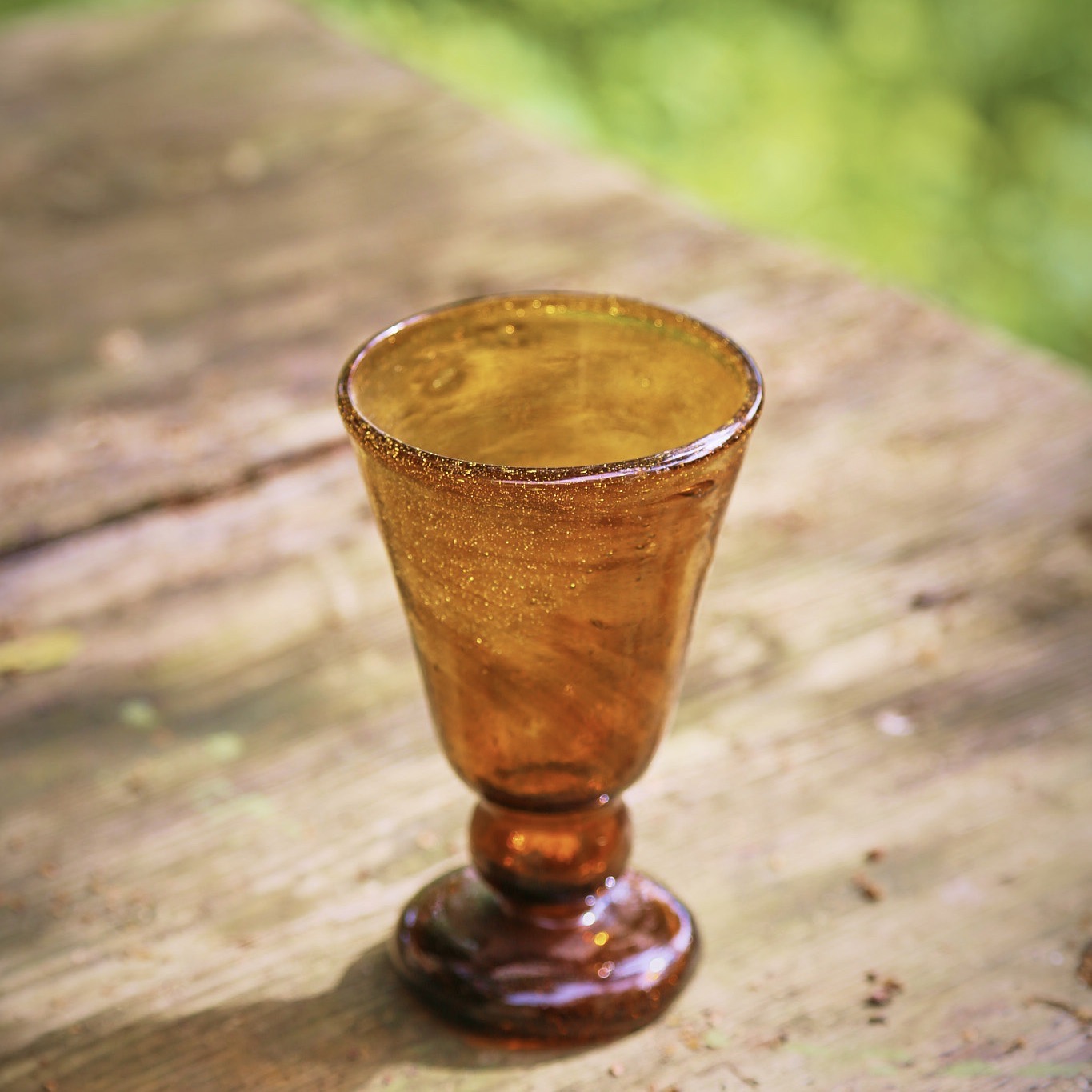 Verre à pied Jafar ambre miel Egypte. VerJa4. La Route des Rois. Lifestyle. Verres Soufflés Egypte