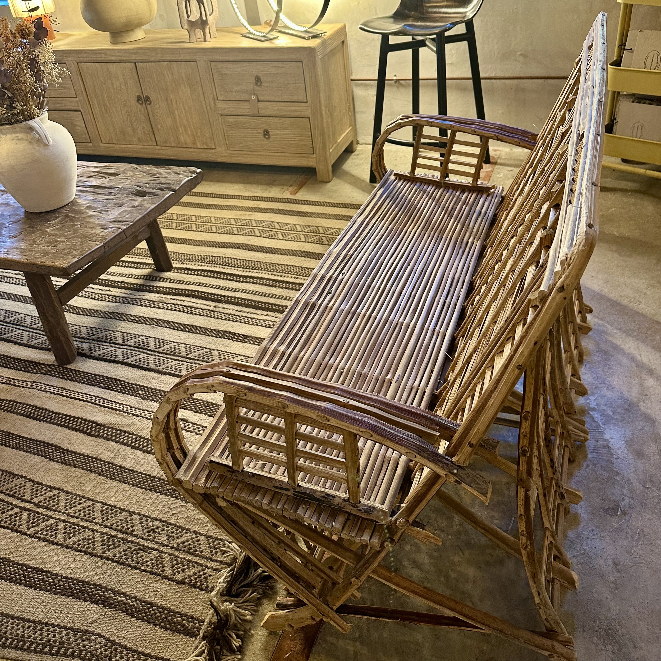 Meuble Artisanal en Bois de Palmier Dattier-banquette Thiqa-Egypte. MobPBT. La Route des Rois. Lifestyle. Mobilier artisanal