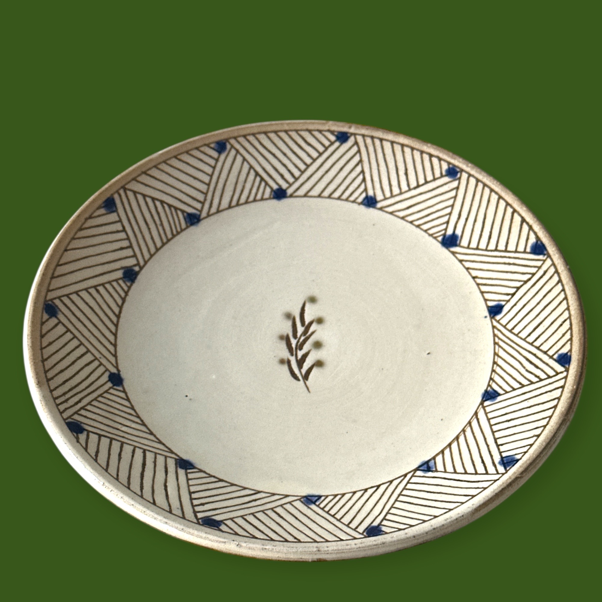 Assiette Céramique École du Fayoum (24x3cm)