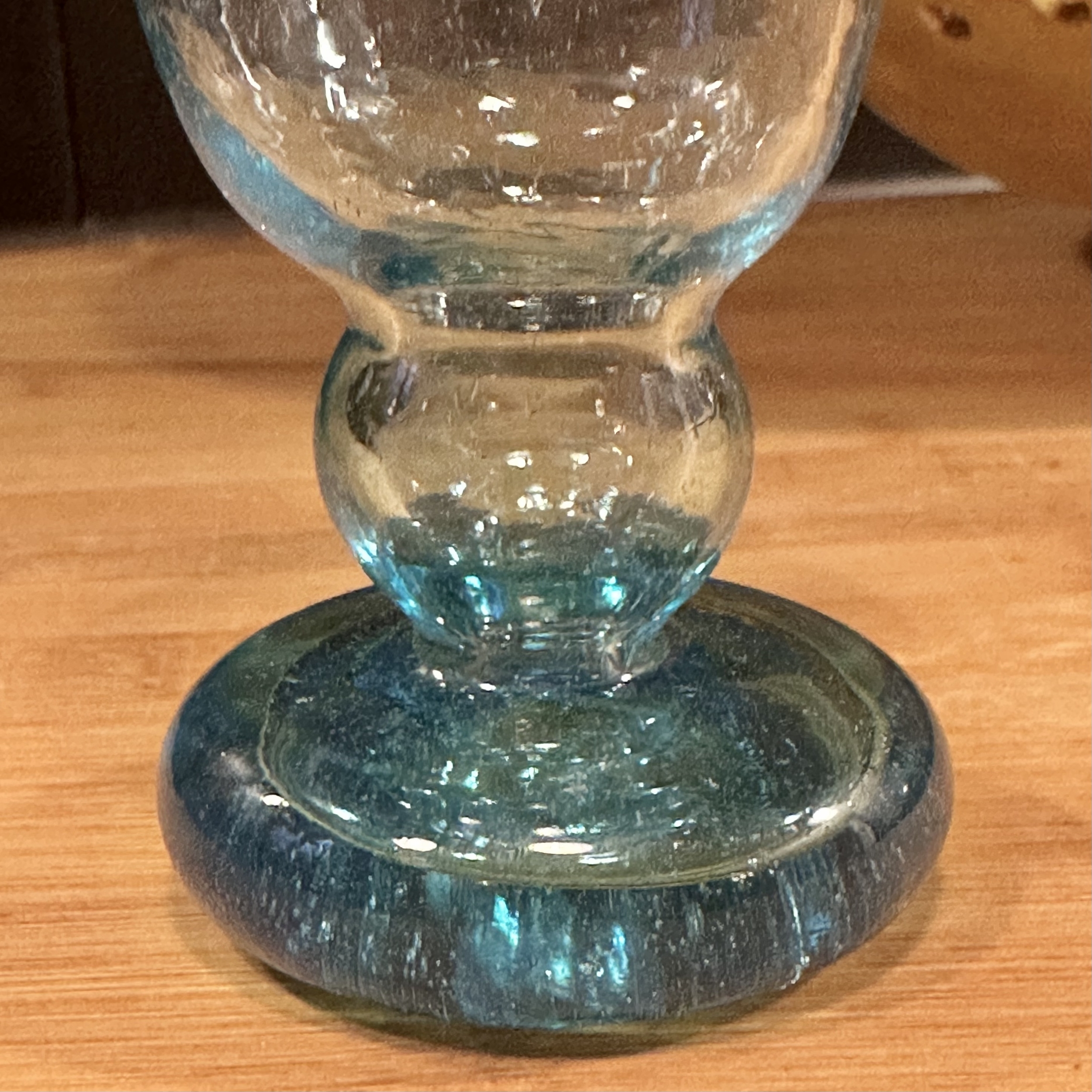 Verre à pied Jafar bleu menthe Egypte. VerJa6. La Route des Rois. Lifestyle. Verre soufflé Egypte