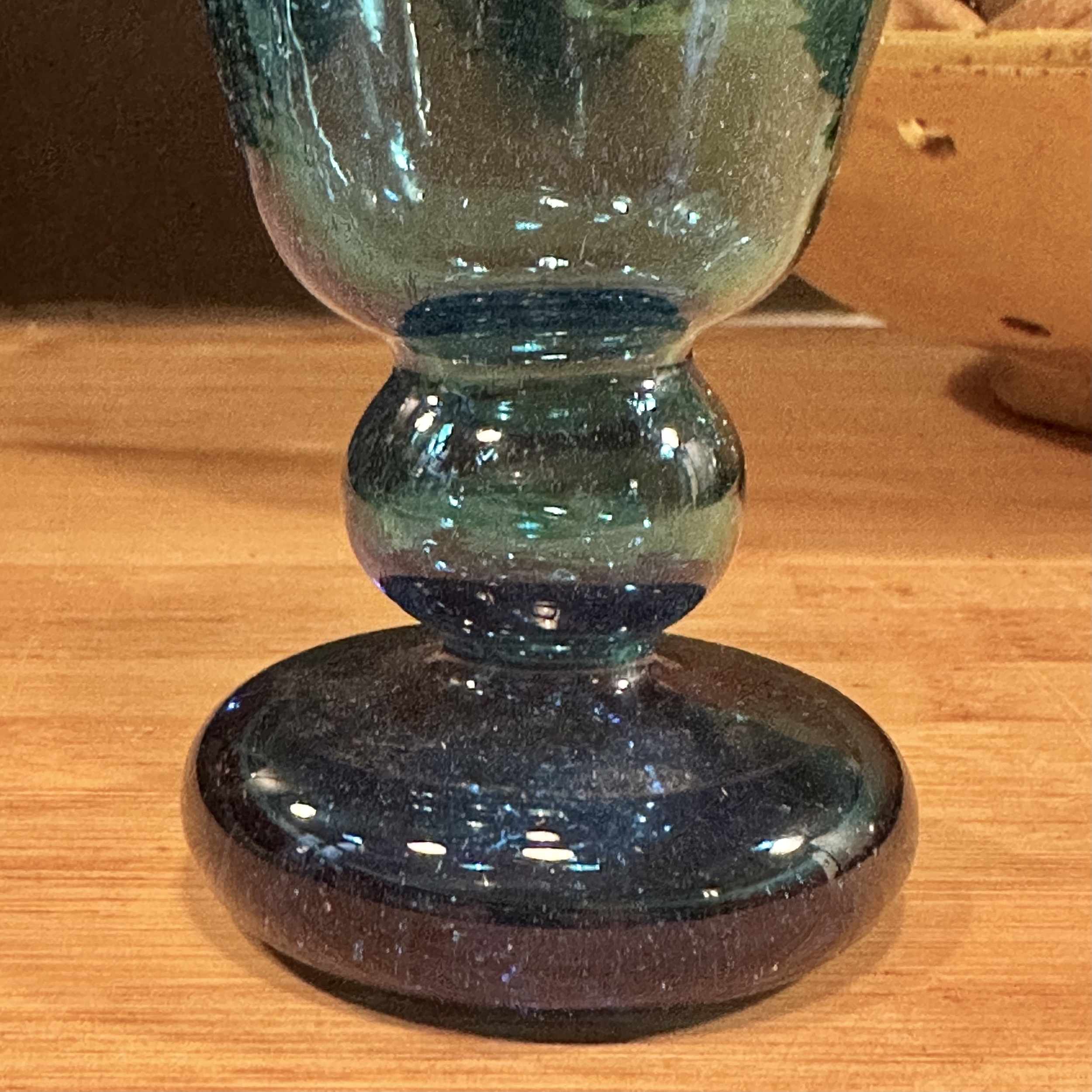 Verre à pied Jafar turquoise Egypte. VerJa7. La Route des Rois. Lifestyle. Verre soufflé Egypte