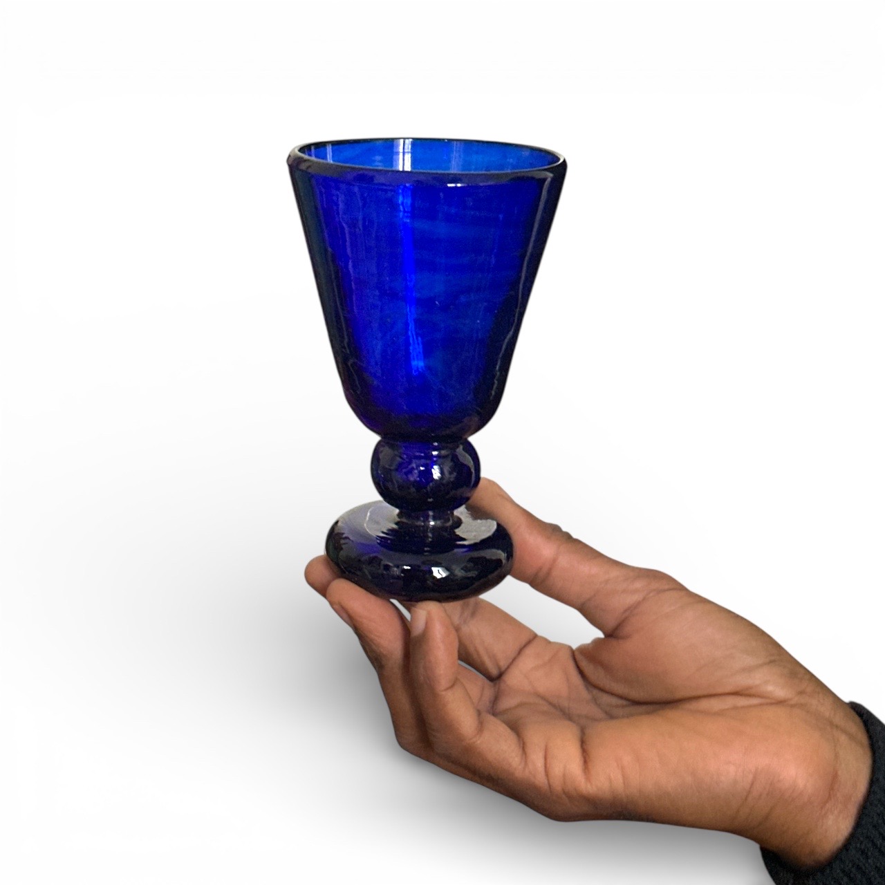Verre à pied Jafar bleu Egypte. VerJa5. La Route des Rois. Lifestyle. Verre soufflé Egypte