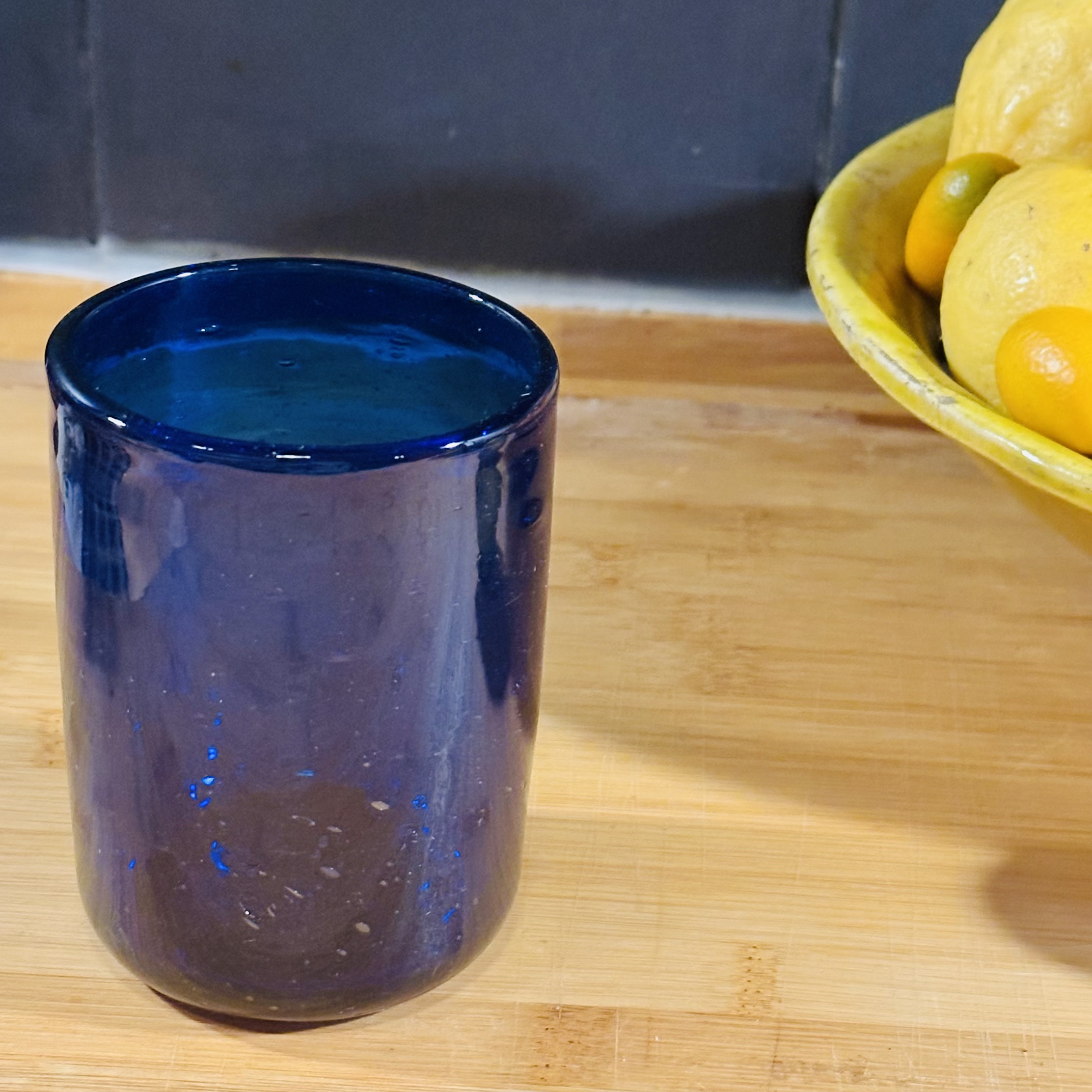 Verre Palantir bleu Egypte. VerPa6. La Route des Rois. Lifestyle. Verre soufflé Egypte
