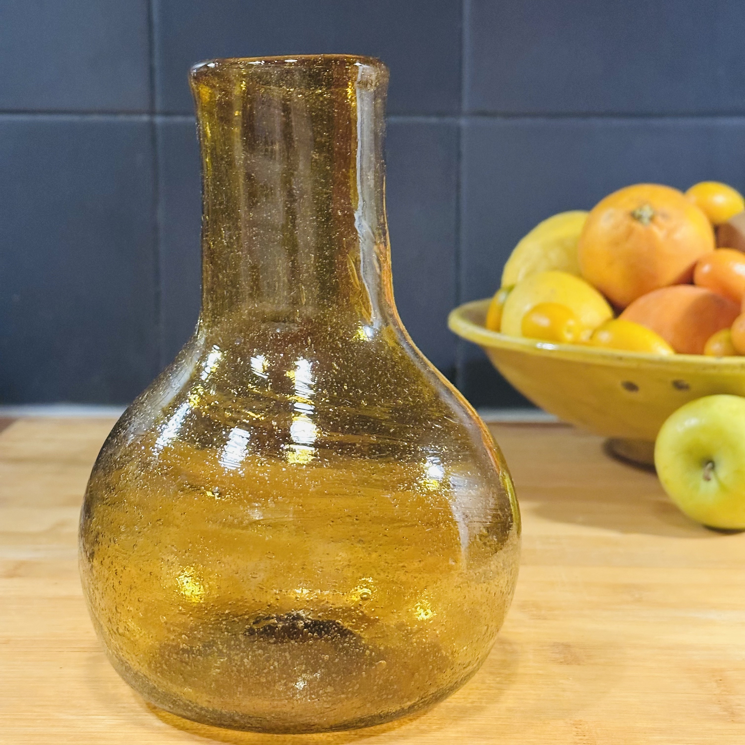 Carafe Mouna ambre Egypte. VerMoCa12. La Route des Rois. Lifestyle. Verres Soufflés Egypte