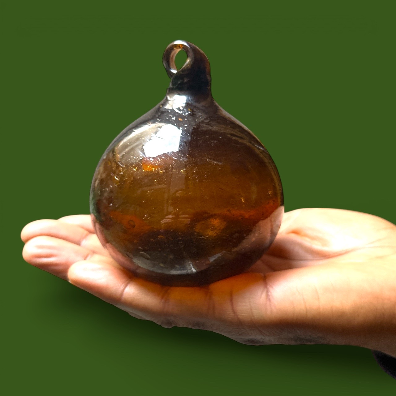 Boule de verre ambre foncé. Aurora Egypte. Medium (10x12cm)
