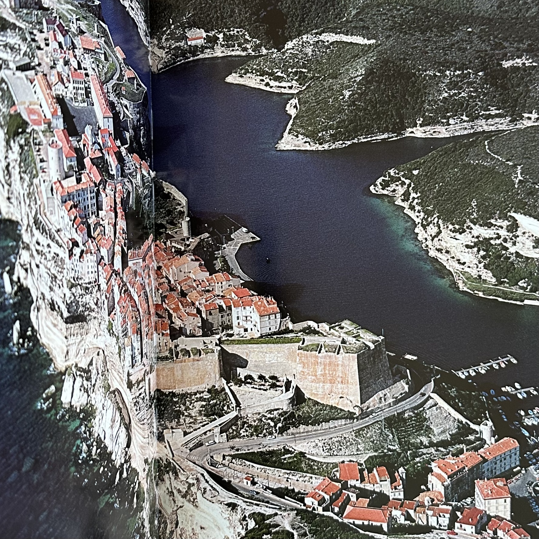 CULIOLI G.-X. / SAÏLLER E. : Terre de Corse. La Route des Rois. Librairie. Voyage