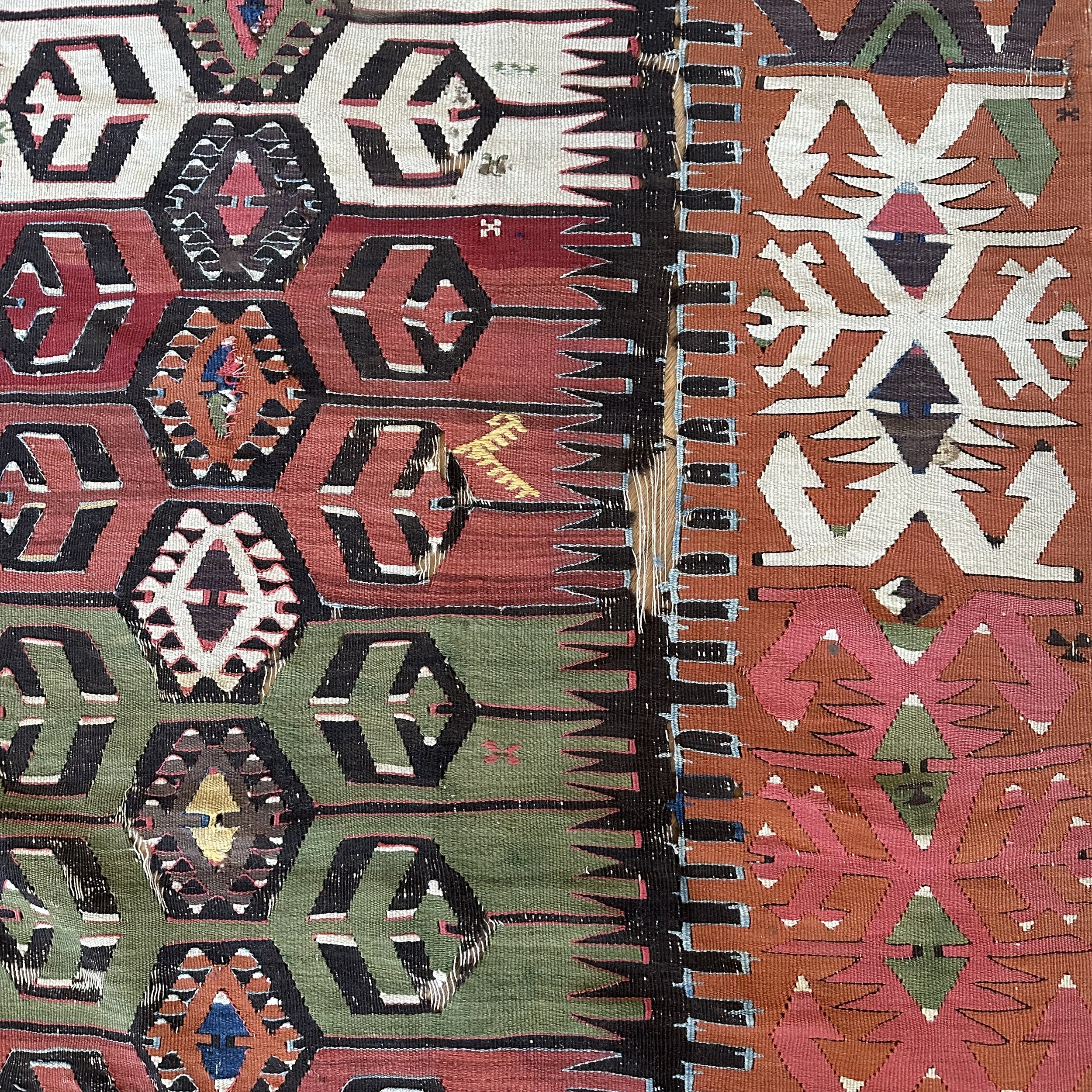 Kilim ancien. Bro1T1. La Route des Rois. Brocante