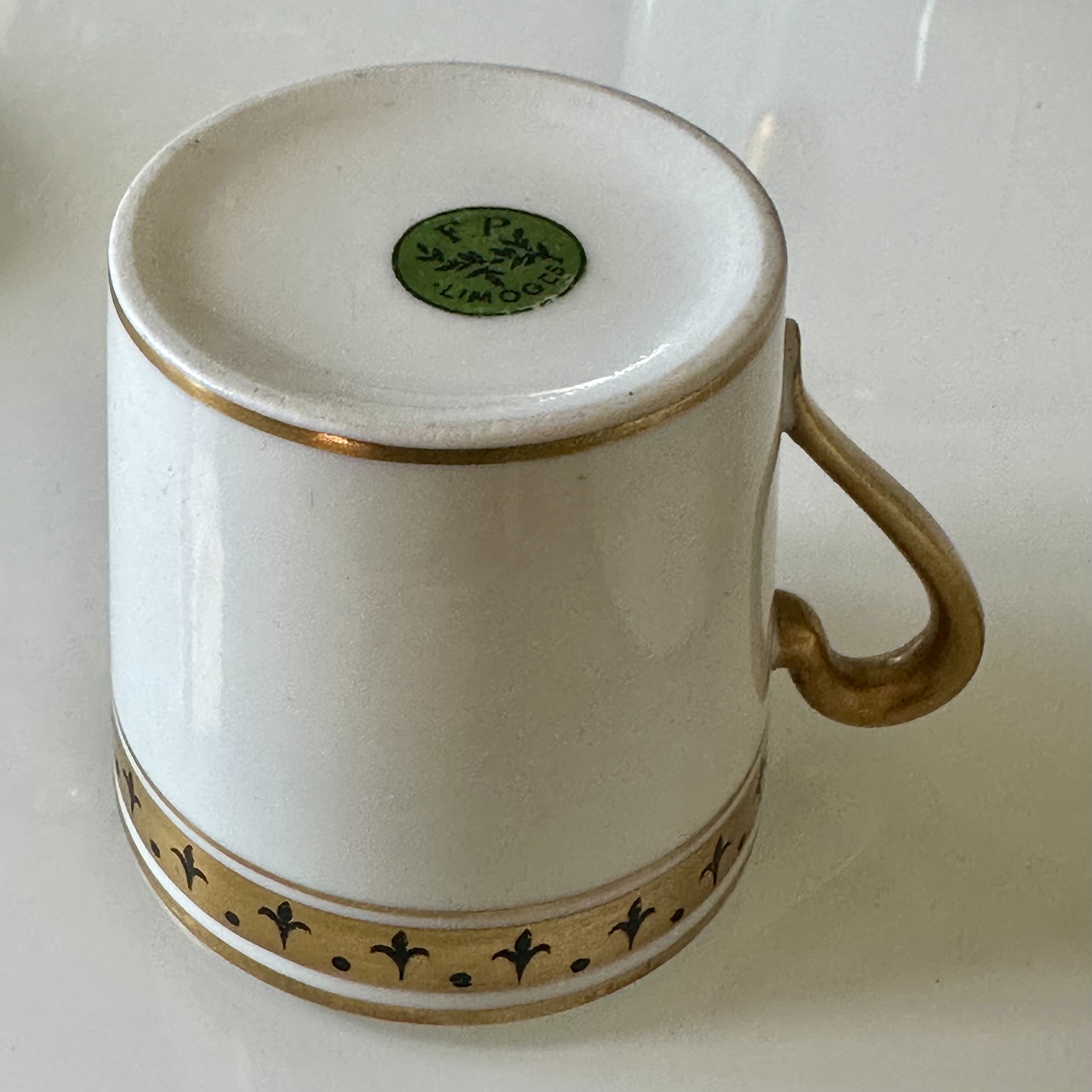 Servince à Café Vintage Porcelaine de Limoge. Bro1Vaiss2. La Route des Rois. Brocante