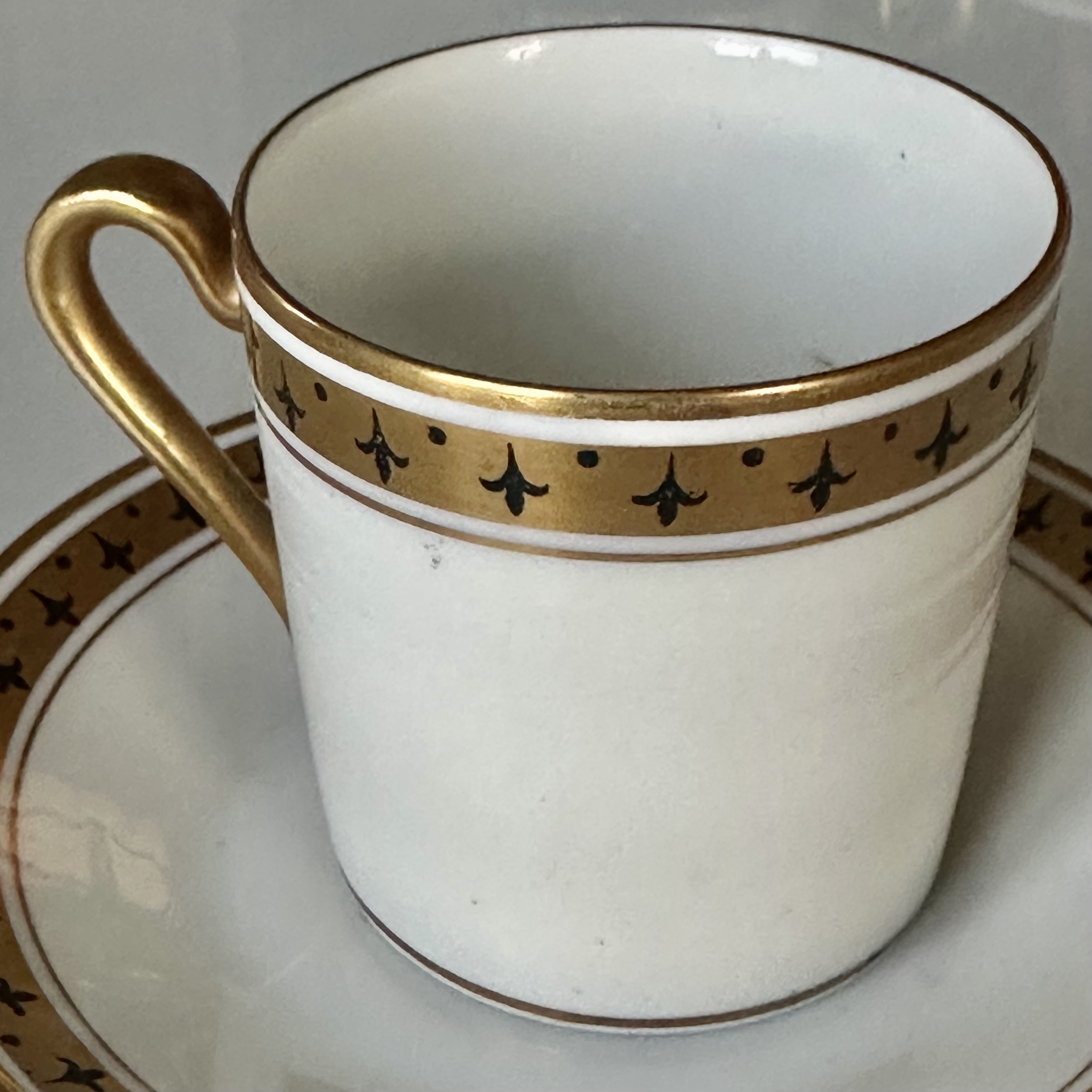 Servince à Café Vintage Porcelaine de Limoge. Bro1Vaiss2. La Route des Rois. Brocante