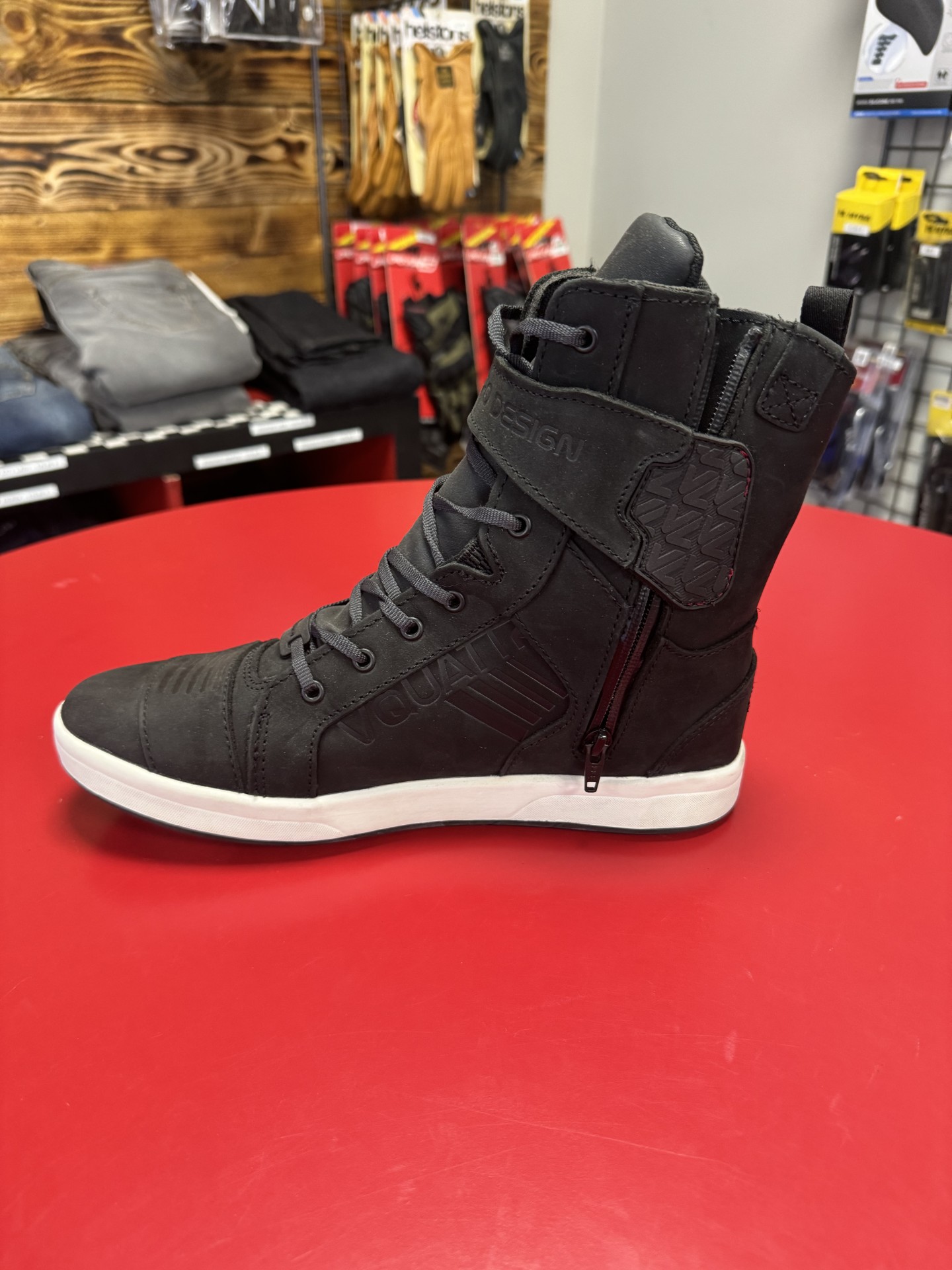 riders34heraultoccitaniemotomotardchaussureshoesprotectionselecteurmalleolenoirblackvquattrodesignmilanonovamontantepromo4