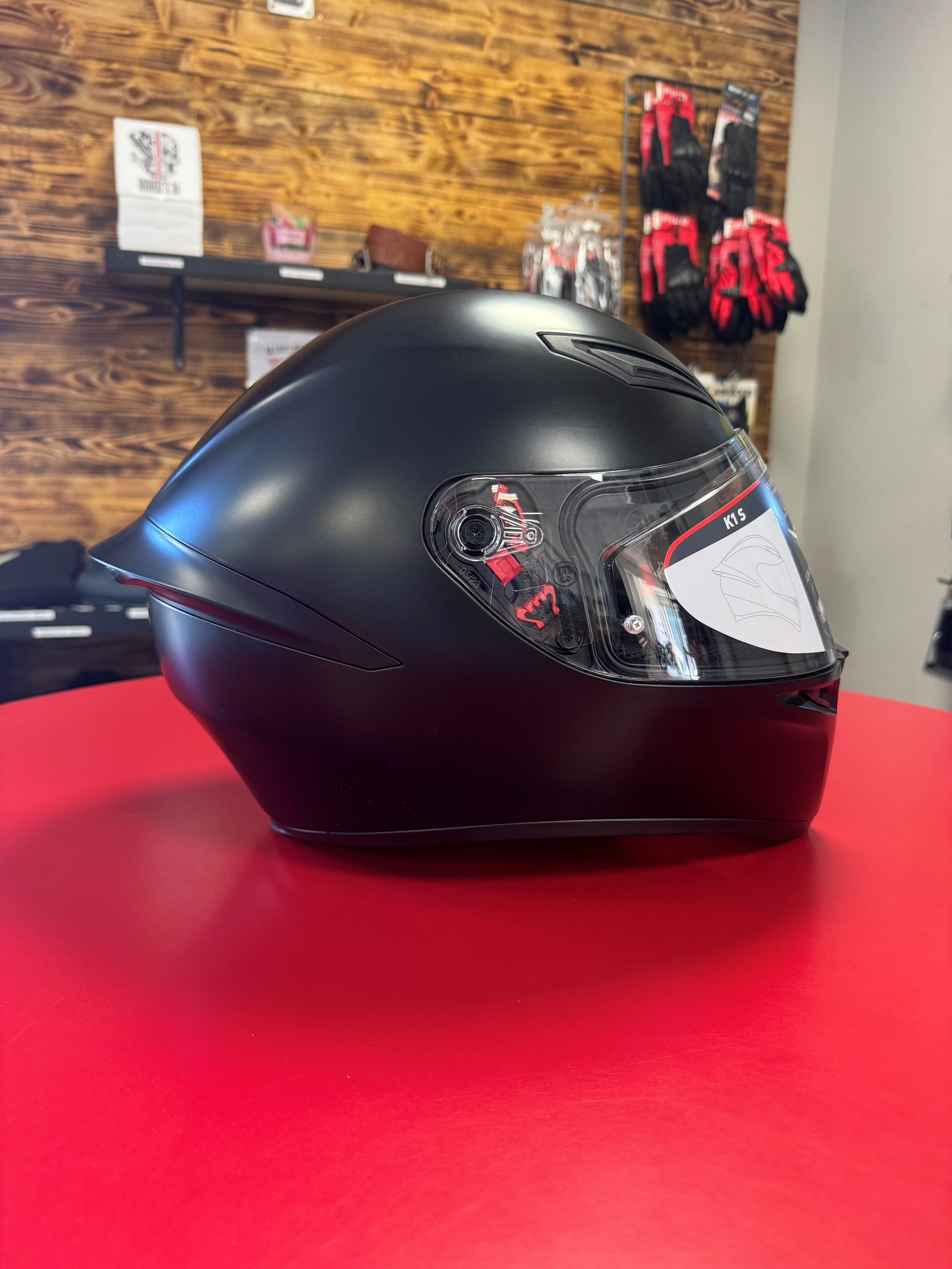 casquehelmetintegralagvrossivr46noirmatblackshopmagasinmotomotardbarmotardmontpellierriders34heraultoccitanieequipementpromo2