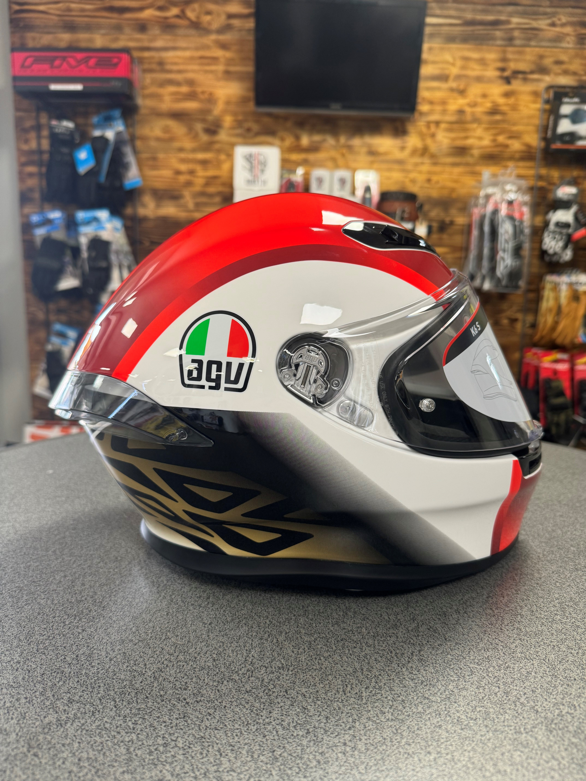 casquehelmetintegralagvk6ssic58blancwhiterougerednoirblackrossiriders34shopmagasinnewsitewebmotomotardequipementheraultoccitaniebarmontpellierpromo2