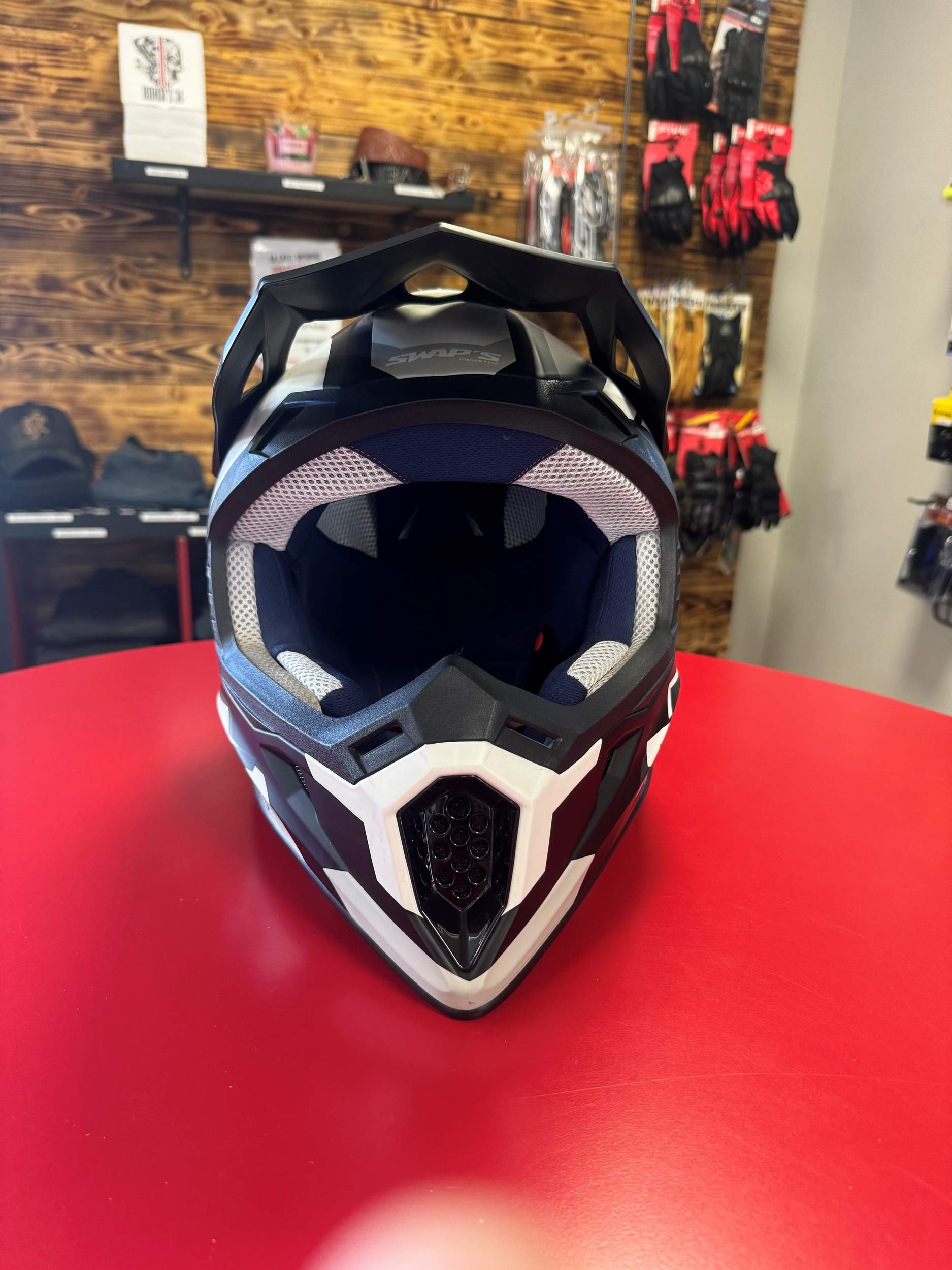 casquehelmetcrossenduroswapsblurs818noirblackblancwhiteshopmagasinequipementmotomotardmontpellierheraultoccitanieriders34barpromo1
