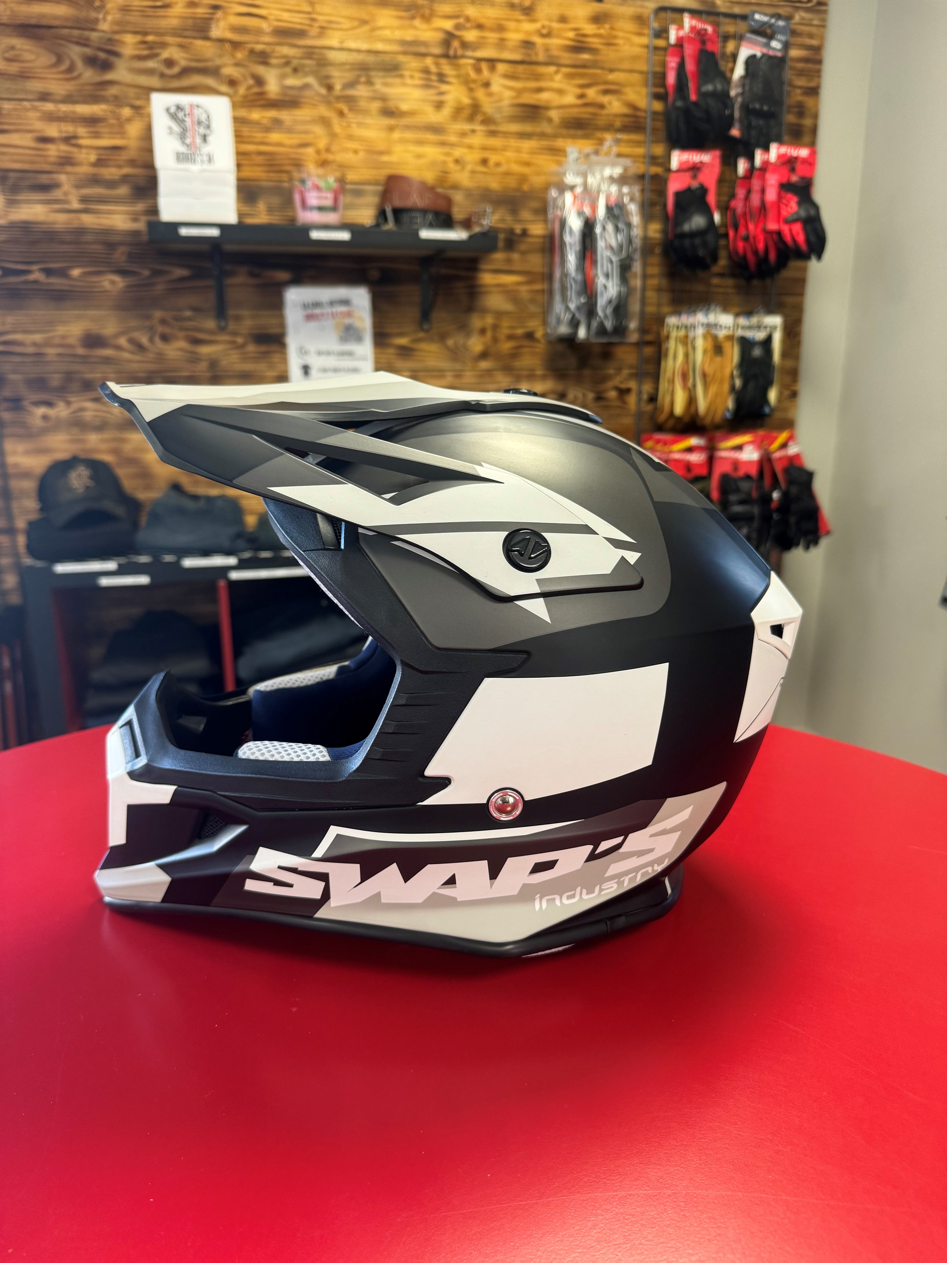 casquehelmetcrossenduroswapsblurs818noirblackblancwhiteshopmagasinequipementmotomotardmontpellierheraultoccitanieriders34barpromo4