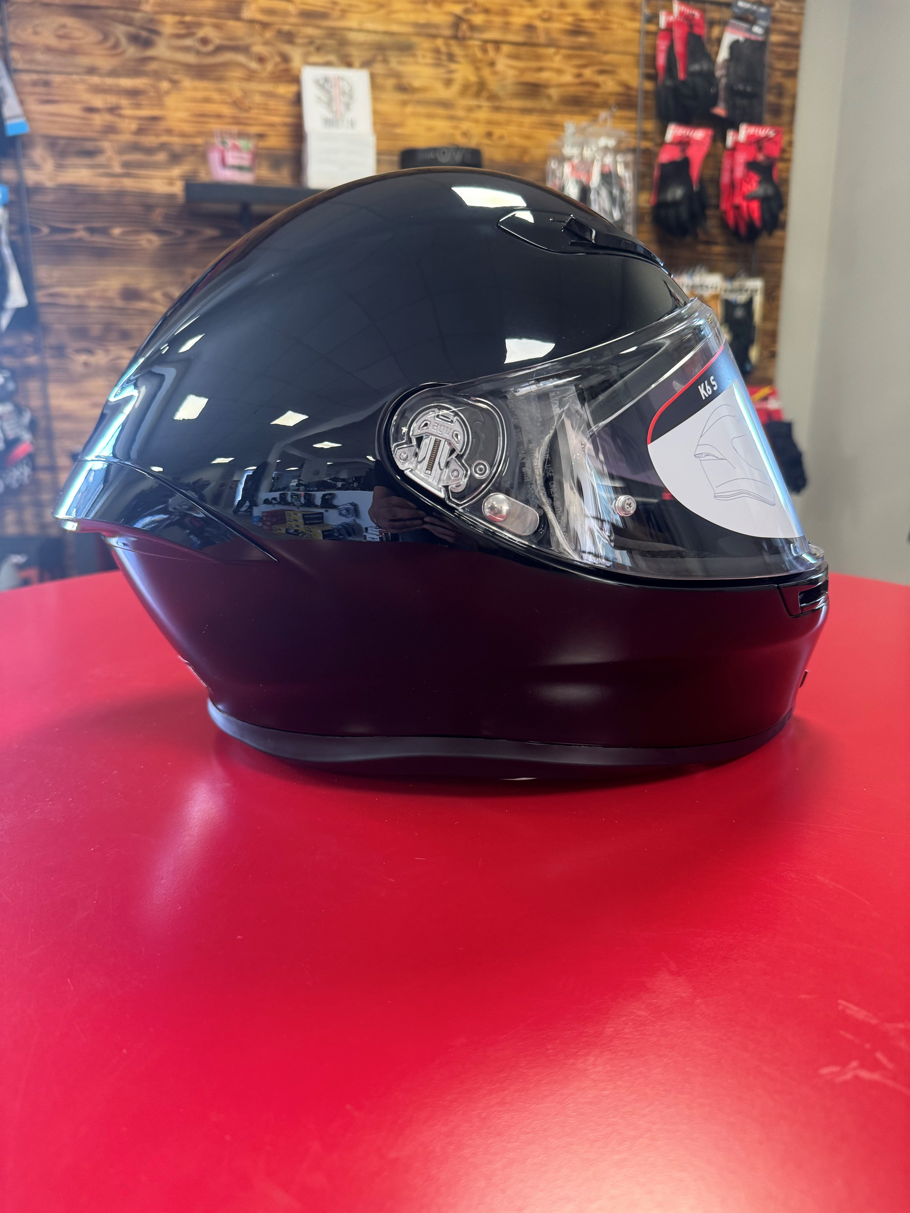 casquehelmetintegralagvk6snoirbrillantblackshinerossipinlockriders34shopmagasinequipementmotomotardbarmontpellierheraultoccitaniepromo2