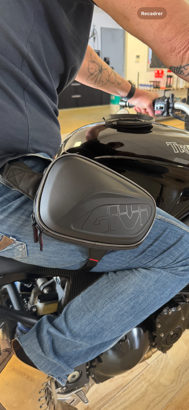 riders34shopmagasinateliermecaniqueequipementmotomotardbardiffusionmotogpflechettebillardpistepistardcircuitpromo-givisacochedejambesportt3litres-3