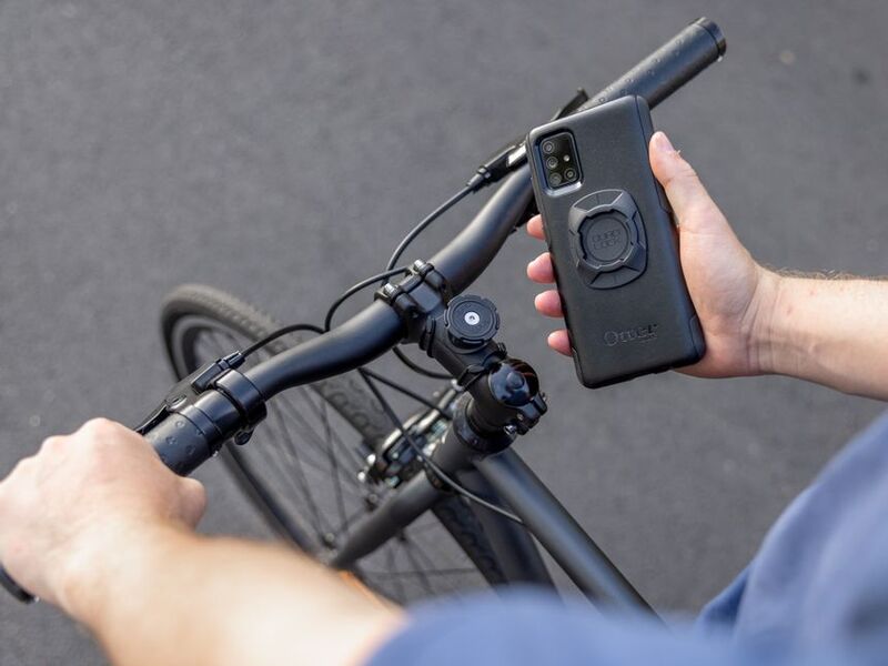 riders34equipementmotomotardpistepistardbarflechettebillardateliermecaniquemontpellierheraultpromo-quadlocksmartphonetelephoneadaptateuruniversel4