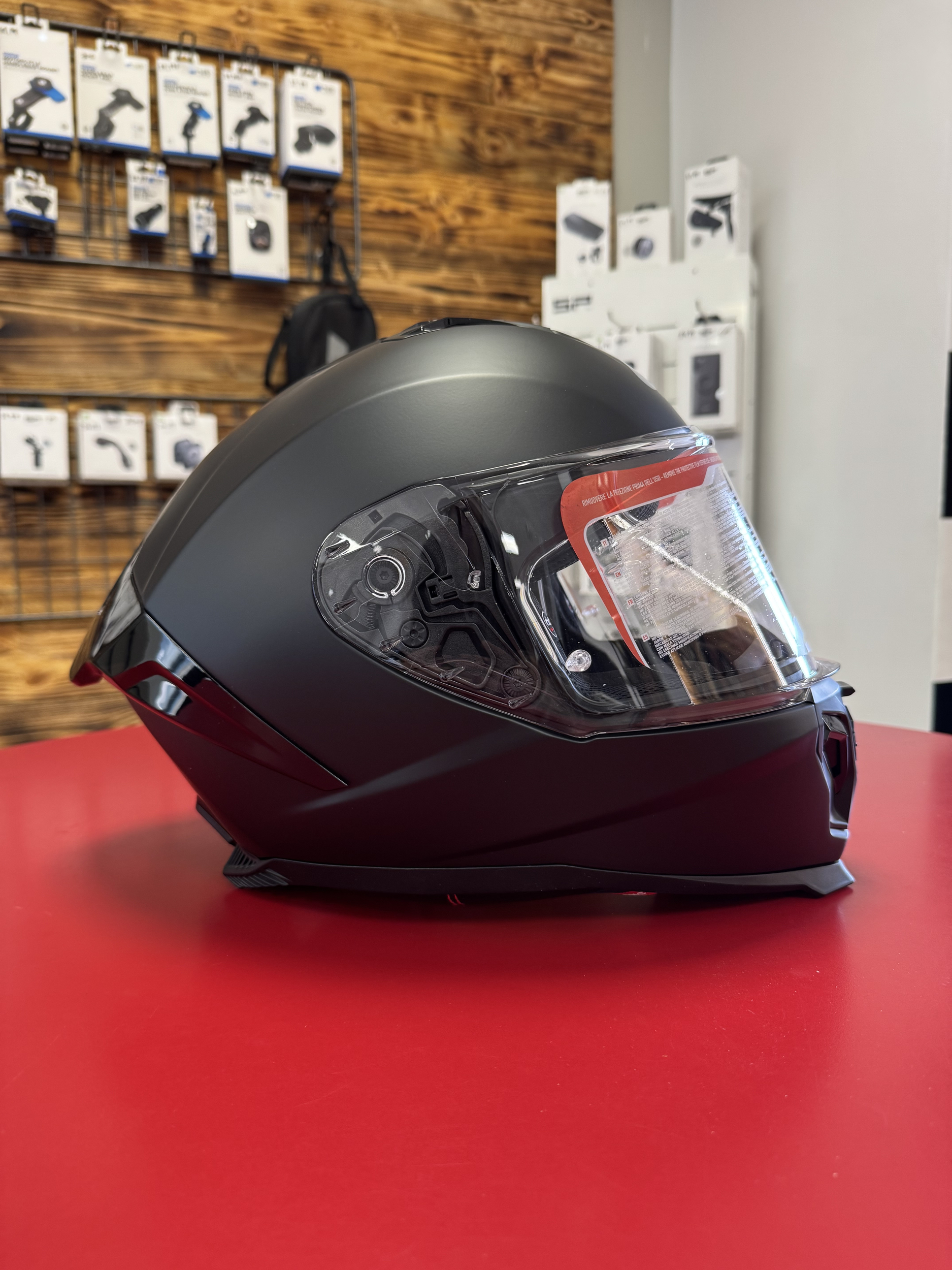 riders34equipementmotomotardbarmontpellierheraultoccitaniepistepistardshopmagasinateliermecaniquepromo-casqueintegralgivi50.3solidblacknoirmatpinlocksolaireinterneracing