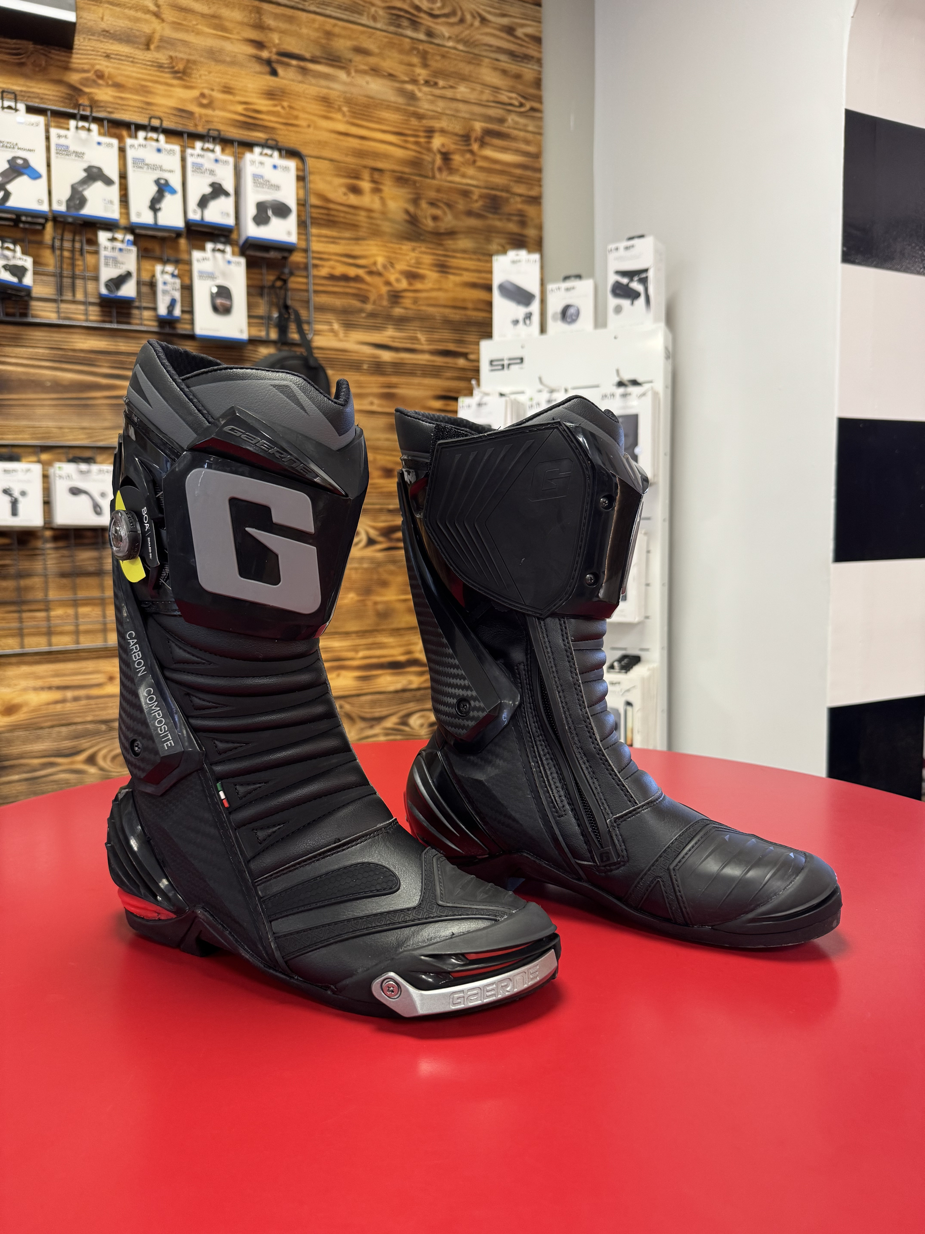 riders34shopmagasinequipementmotomotardateliermecaniquenewsitewebbarmontpellierheraultoccitaniepromo-bottesracingbootsgaernegp1evonoirblackrougeredpistepistard3
