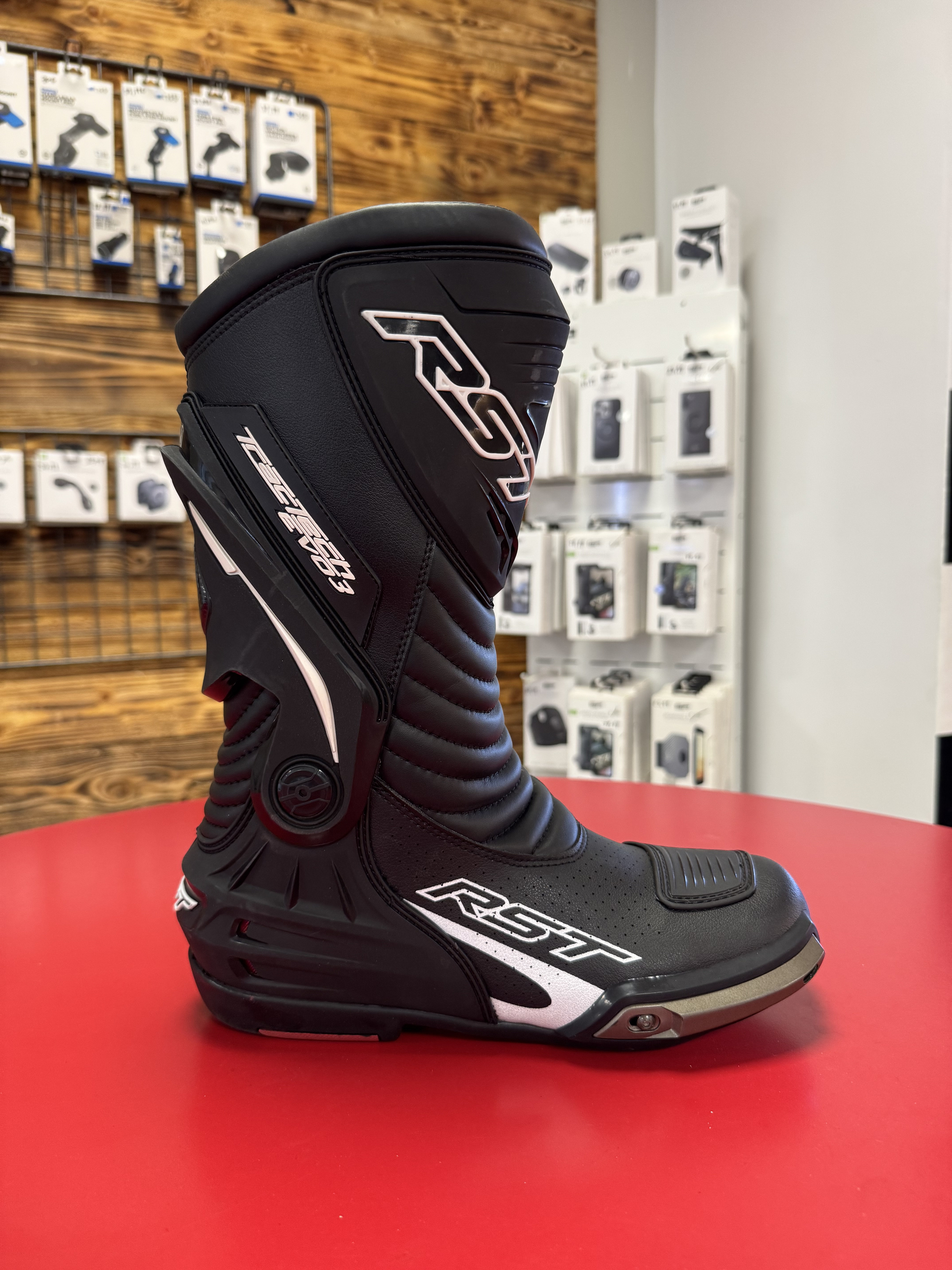 riders34shopmagasinequipementmotomotardateliermecaniquenewsitewebbarmontpellierheraultoccitaniepromo-bottesracingbootsrsttractechevo3sportnoirblackblancwhite