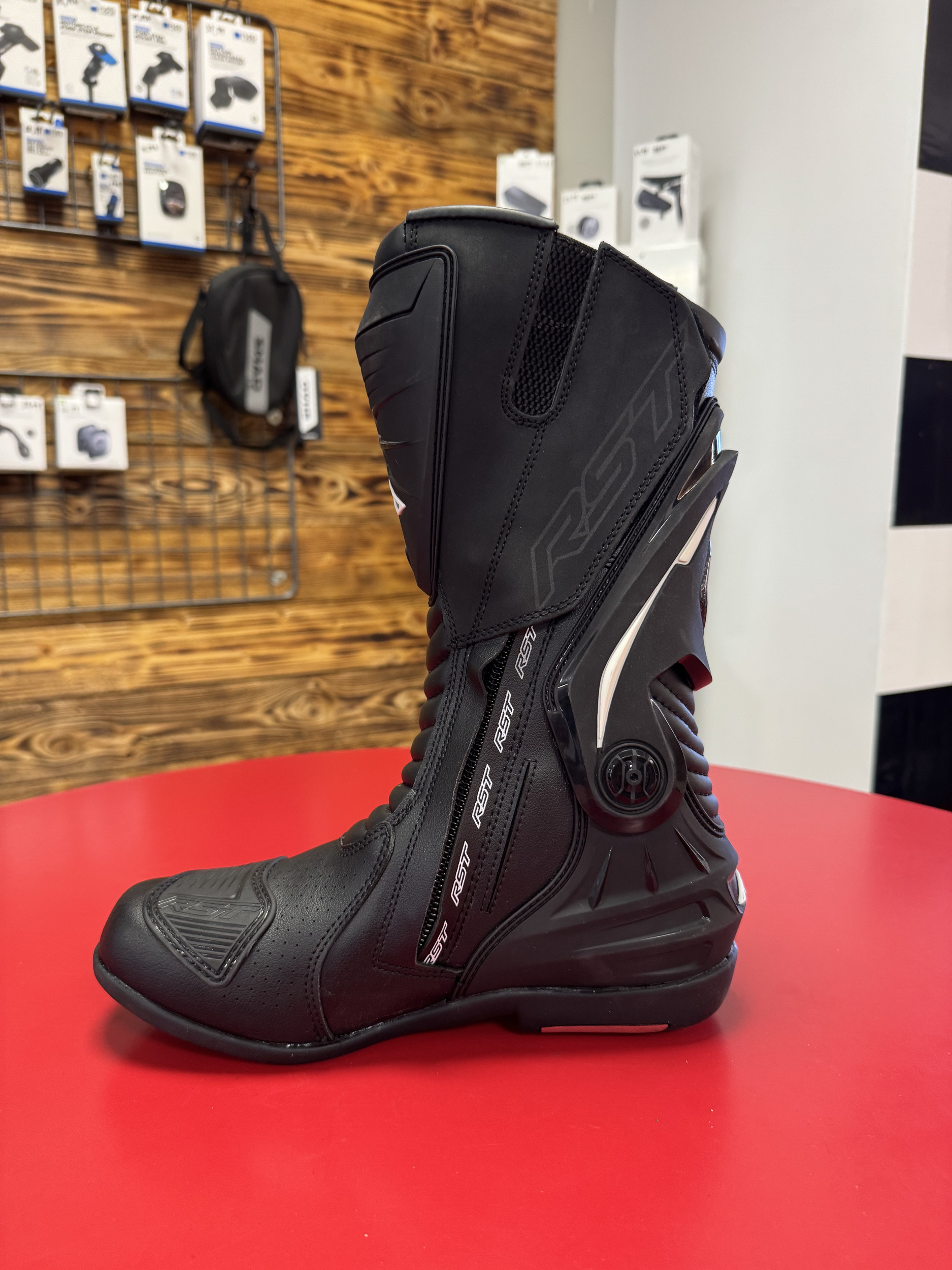 riders34shopmagasinequipementmotomotardateliermecaniquenewsitewebbarmontpellierheraultoccitaniepromo-bottesracingbootsrsttractechevo3sportnoirblackblancwhite2