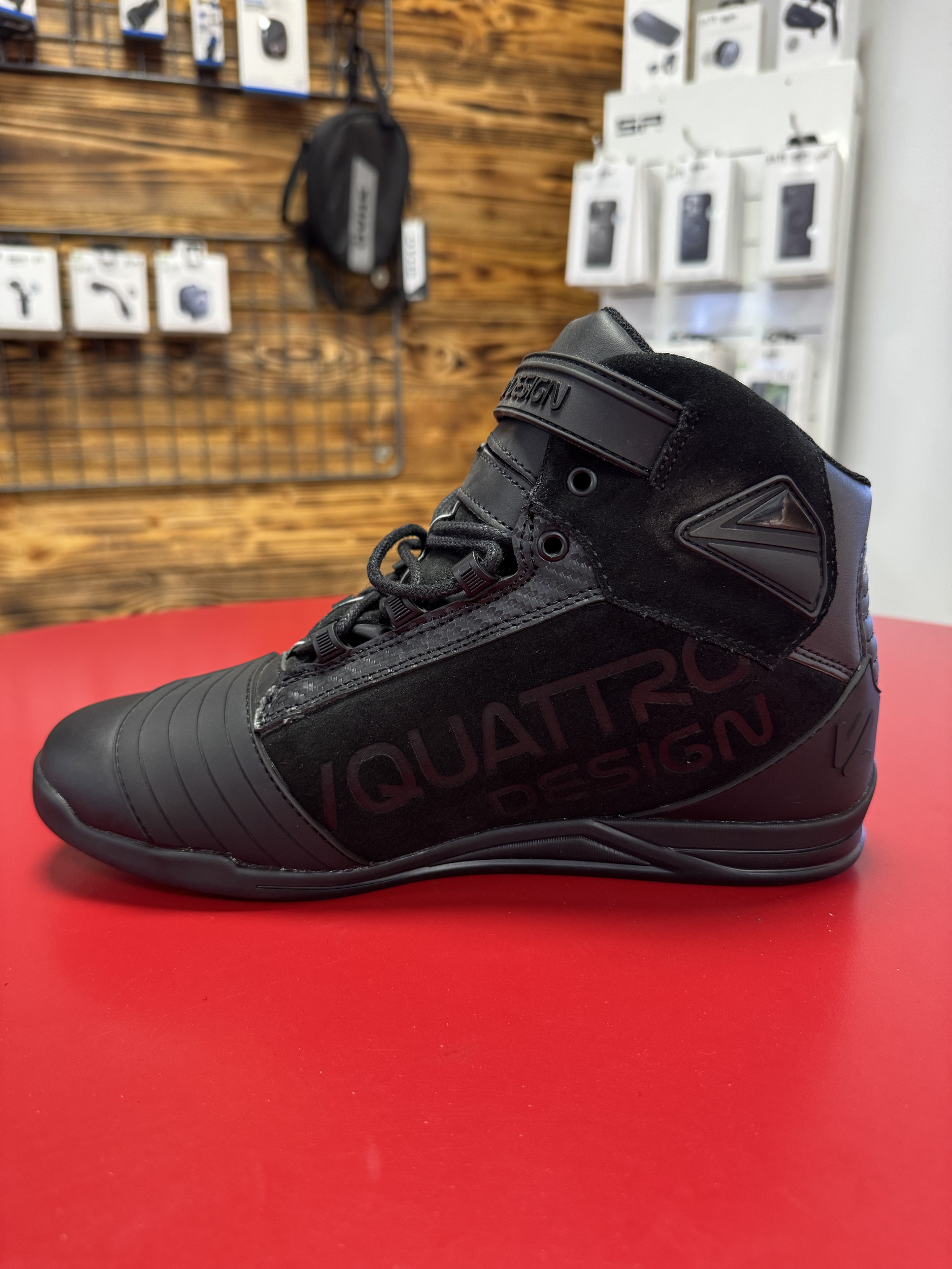 riders34ateliermecaniqueshopmagasinheraultoccitanieequipementmotomotardchaussureshoesprotectionselecteurmalleolenoirblackvquattrodesignracingsbk20promo3
