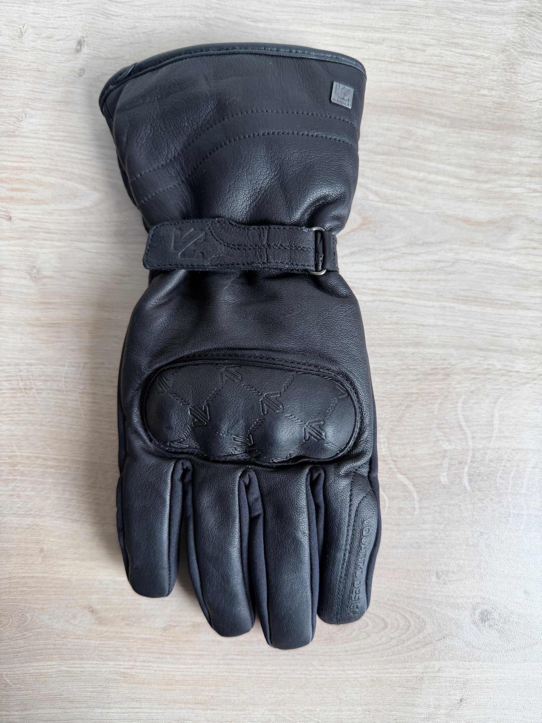 riders34shopmagasinequipementmotomotardateliermecaniqueentretienreparationrevisionmotobarmontpellierheraultpromo-ganthiverfemmeladychaudmanchettevquattroemmaevoV4G-EMMAEVO-WI-BK3
