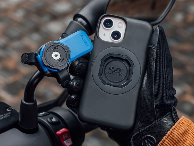 riders34equipementmotomotardpistepistardbarateliermecaniquemontpellierheraultpromoquadlocksmartphonetelephone-coqueiphone15mag