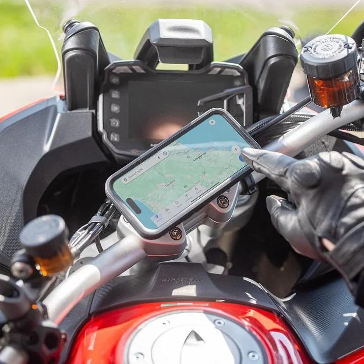 riders34coquetelephonesmartphoneiphone15promaxprotectionextremespconnectmagasinventeequipementmotomotardvelovttendurotrailinductionpromo