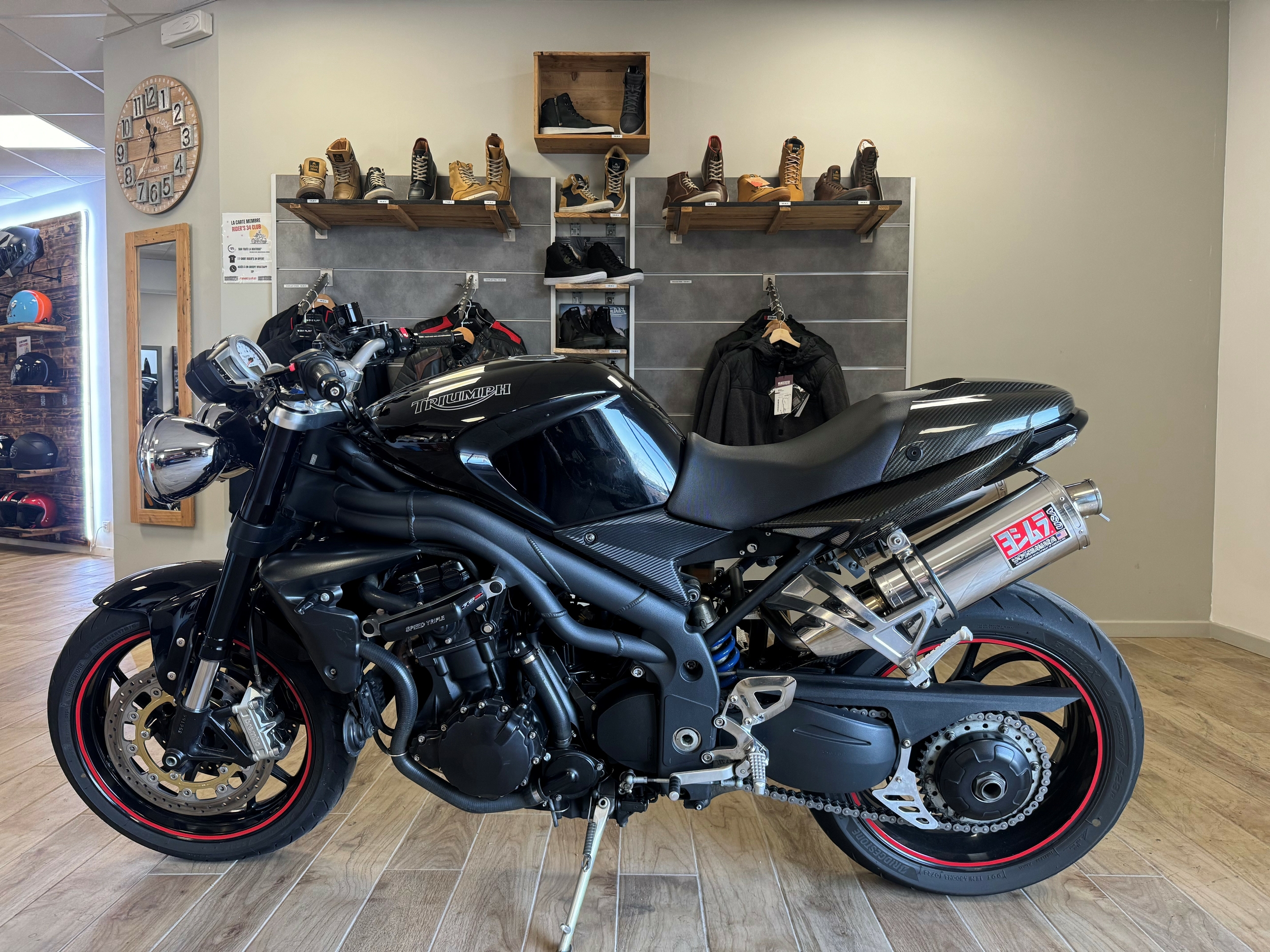 riders34equipementmotomotardbarvehiculemotooccasiondepotventeshopmagasinheraultmontpellieroccitaniesitewebconvivialitegarantiereviseateliermecaniquepromo triumph1050speedtriple1